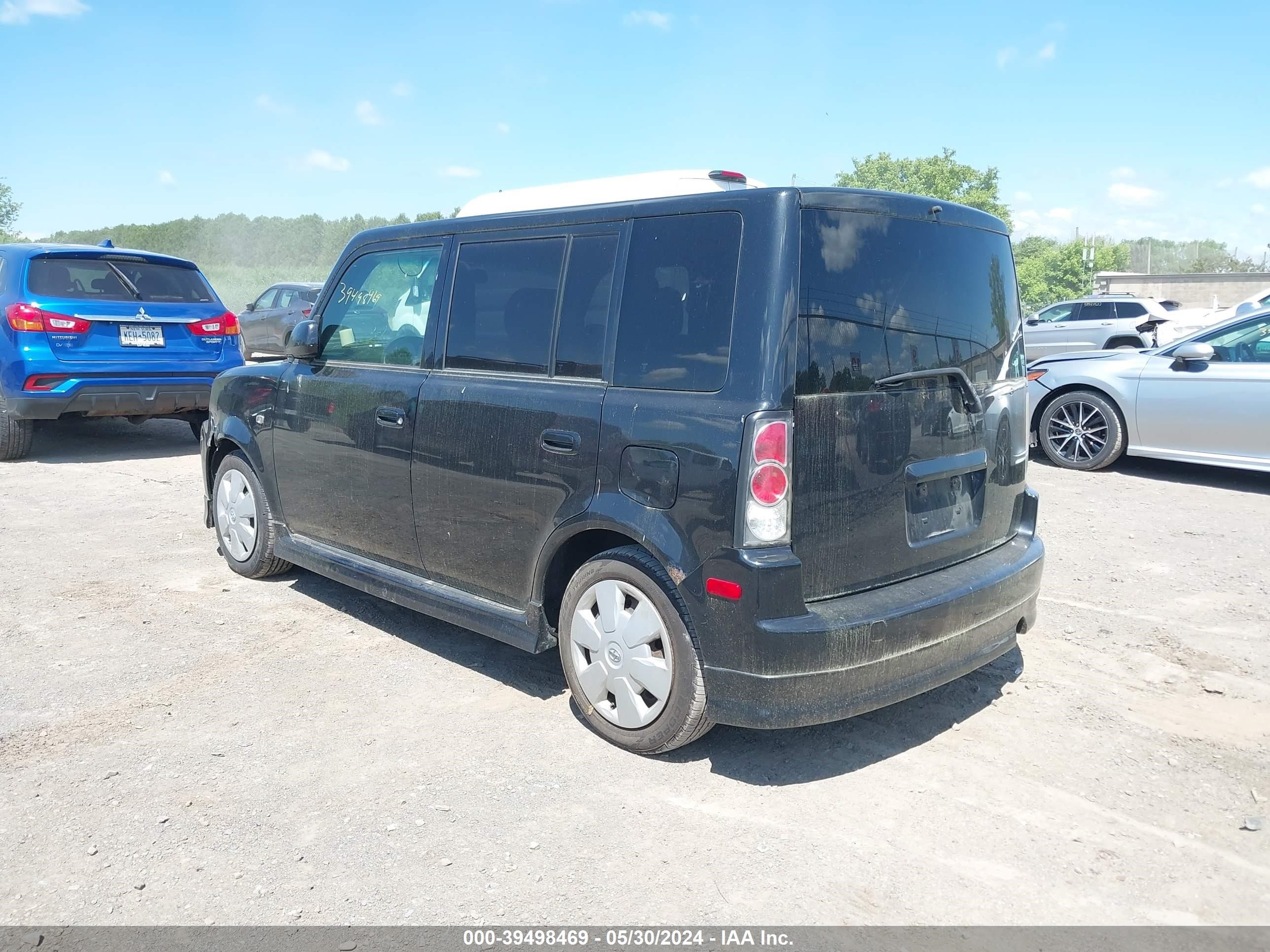 Photo 2 VIN: JTLKT324864109832 - SCION XB 