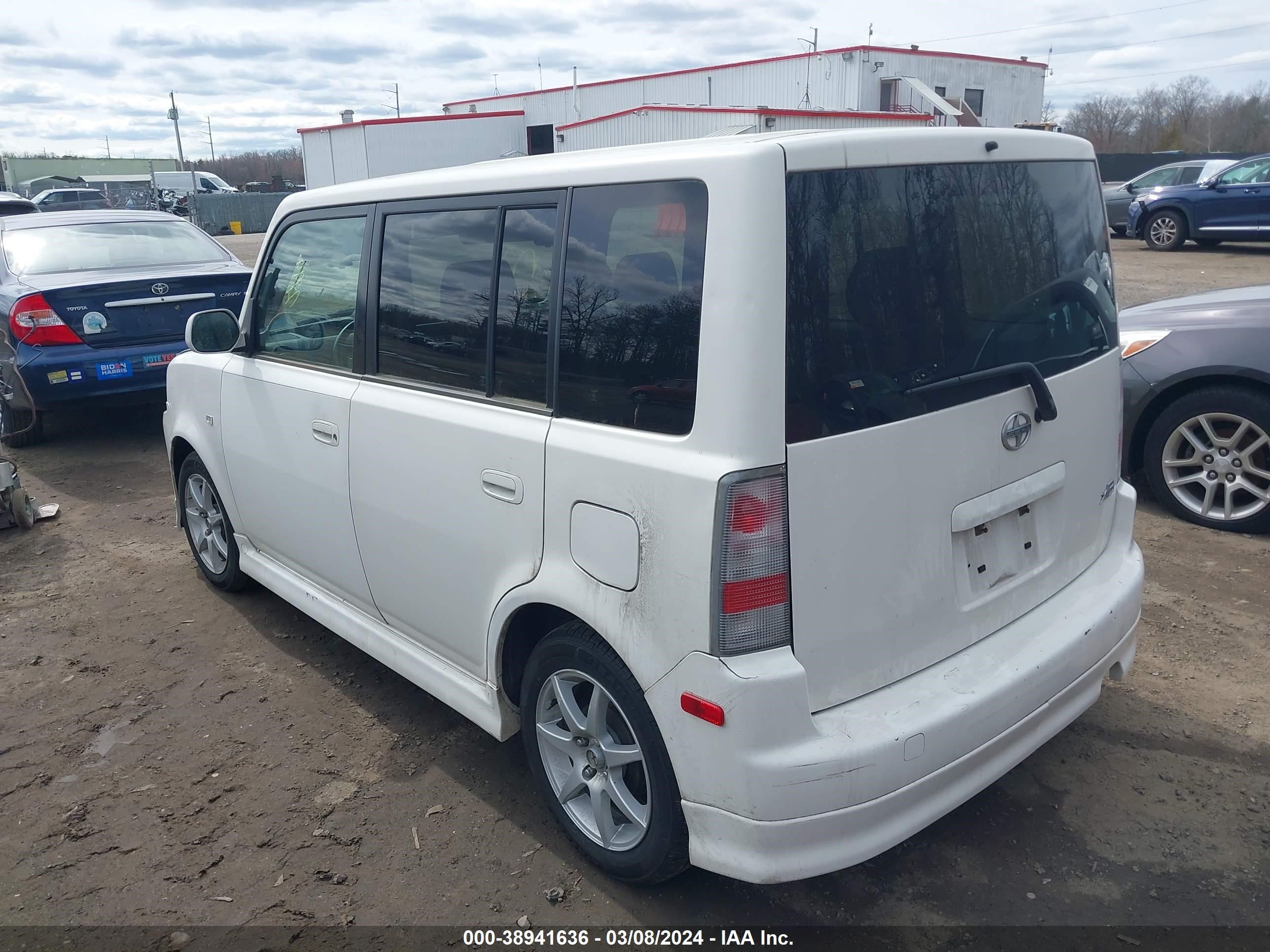 Photo 2 VIN: JTLKT324864119485 - SCION XB 