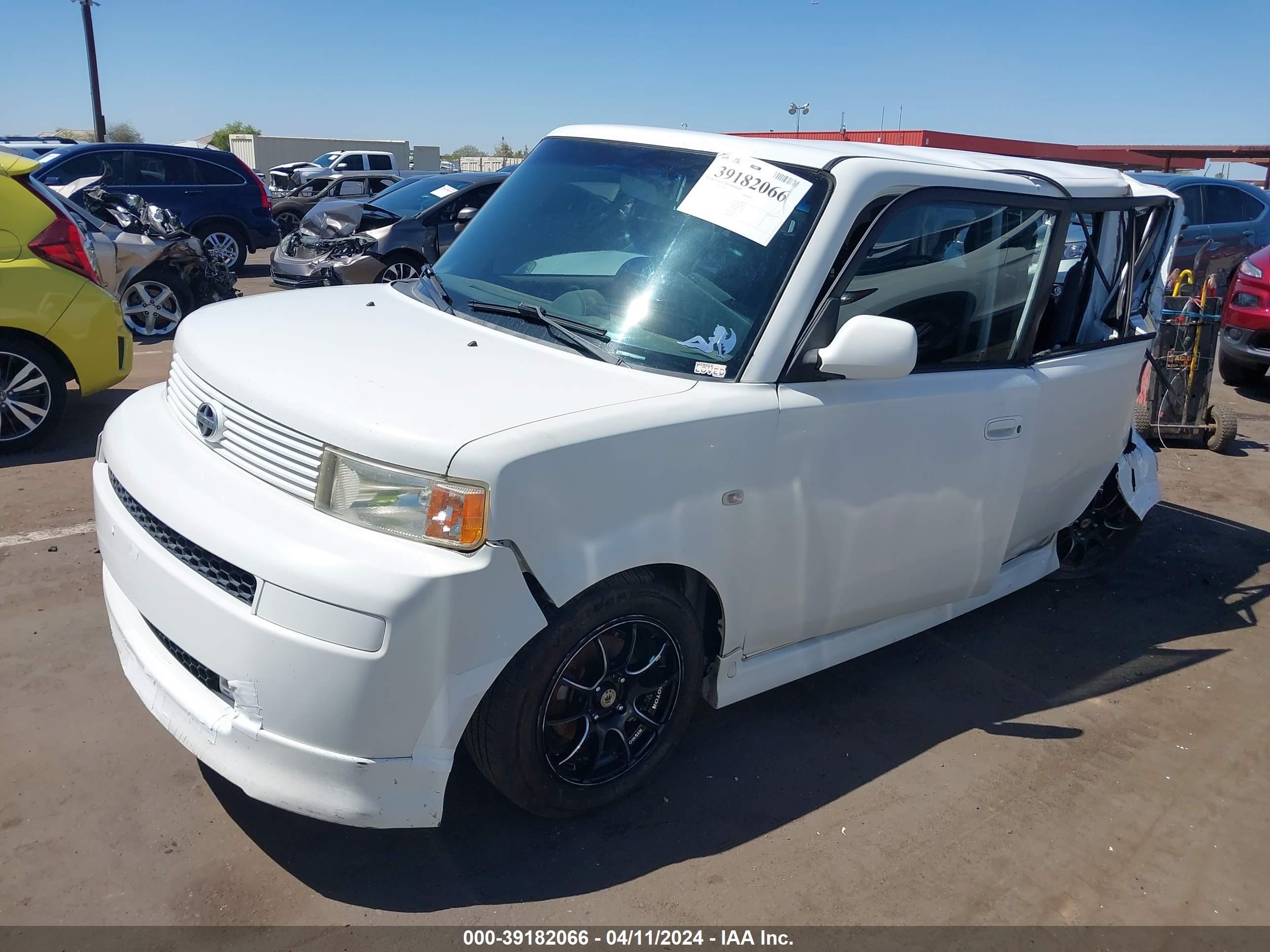 Photo 1 VIN: JTLKT324950211565 - SCION XB 