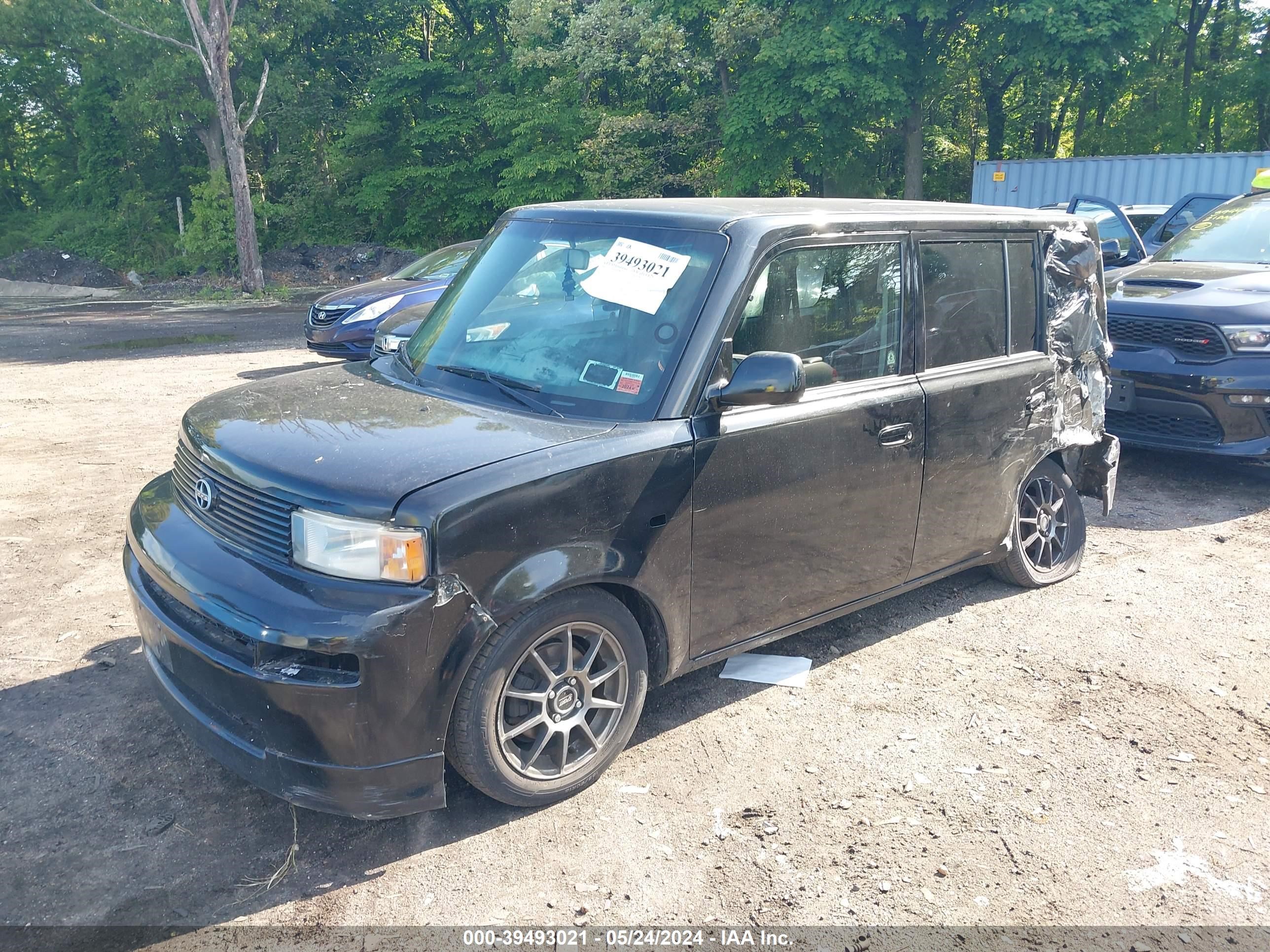 Photo 1 VIN: JTLKT324X50174915 - SCION XB 