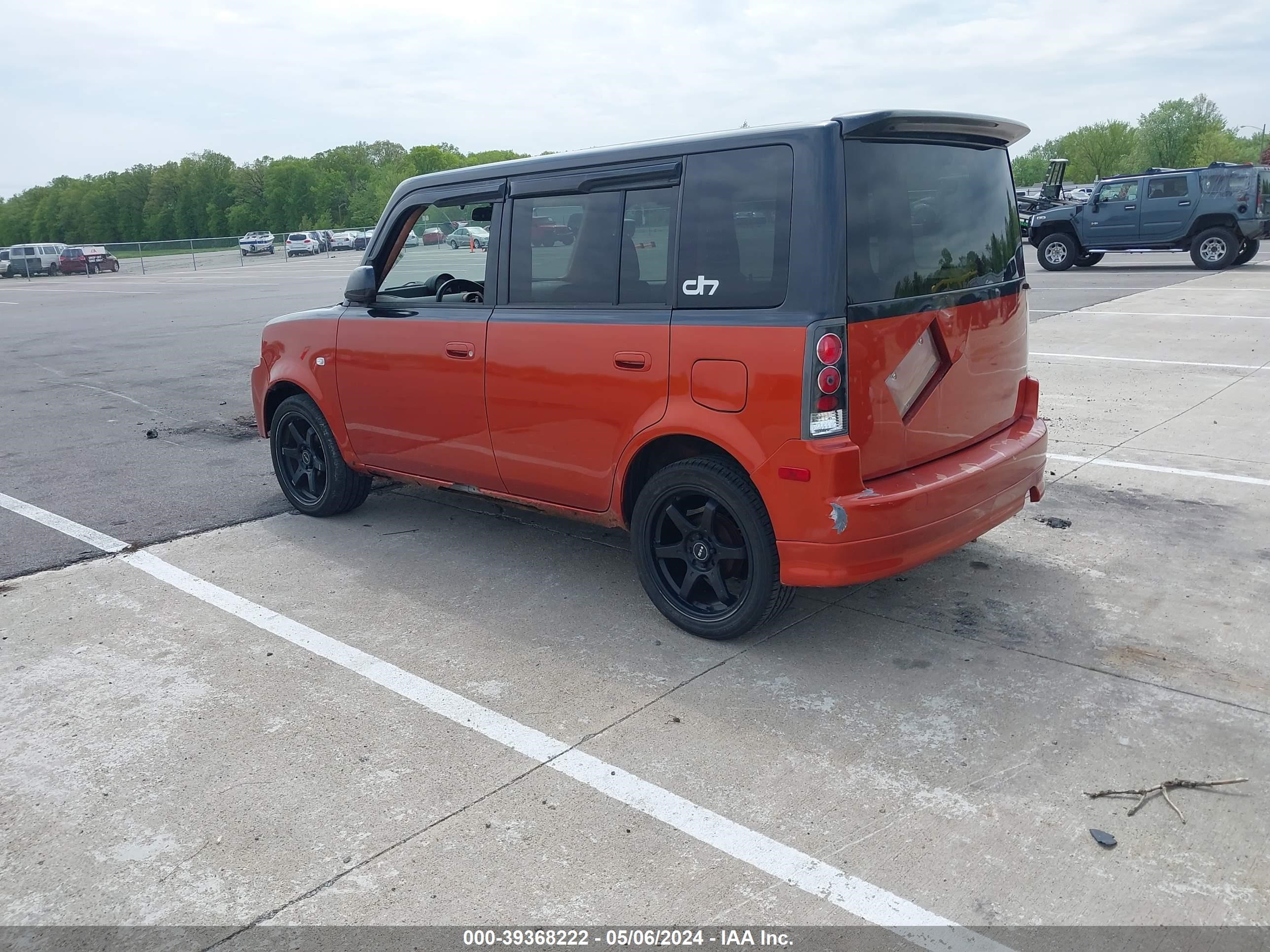 Photo 2 VIN: JTLKT324X54025512 - SCION XB 