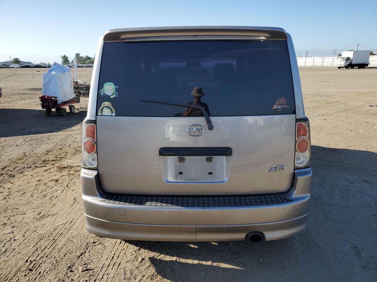 Photo 5 VIN: JTLKT324X64054607 - SCION XB 