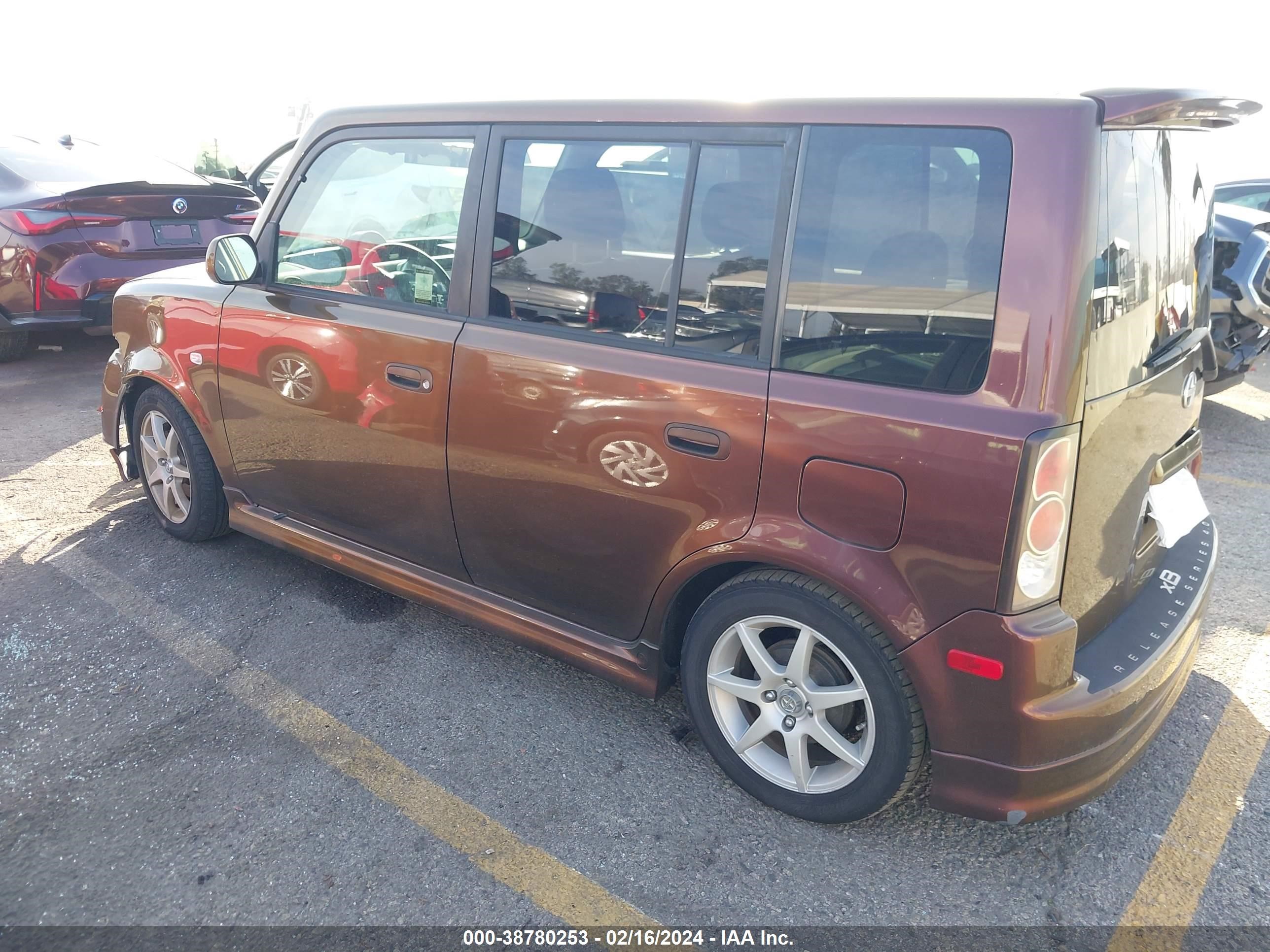 Photo 2 VIN: JTLKT334064121200 - SCION XB 