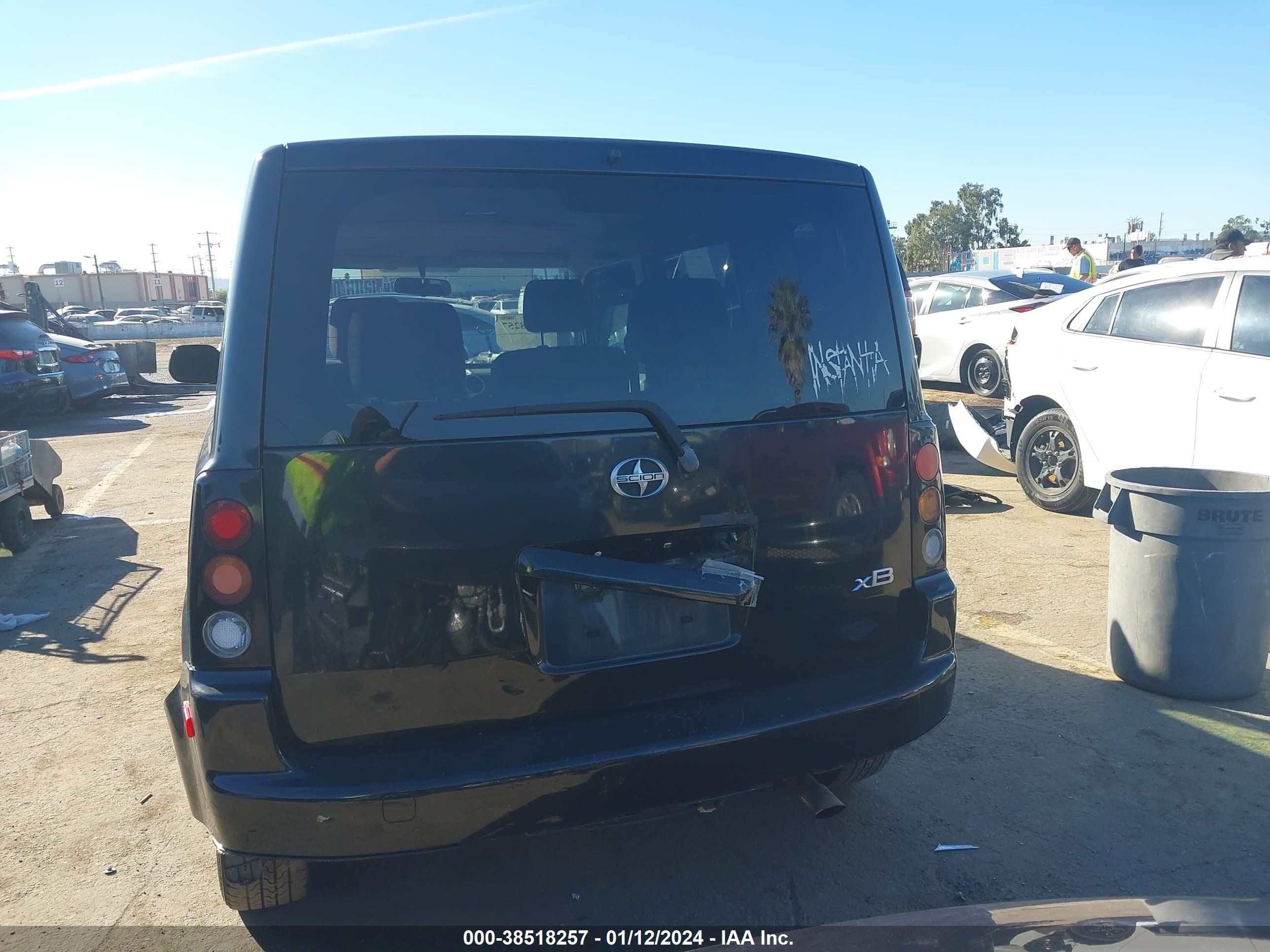 Photo 16 VIN: JTLKT334264042241 - SCION XB 