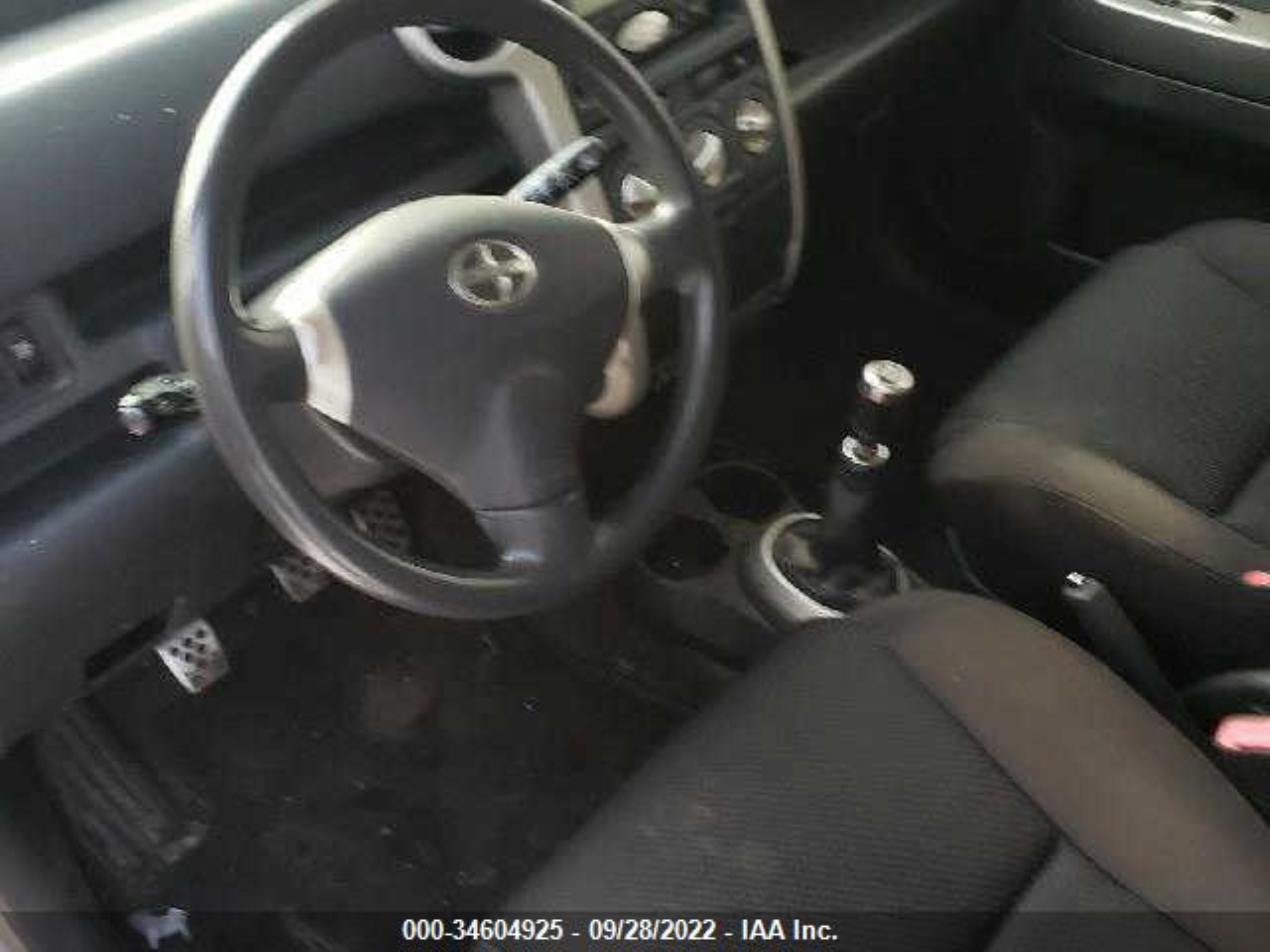 Photo 4 VIN: JTLKT334450193040 - SCION XB 