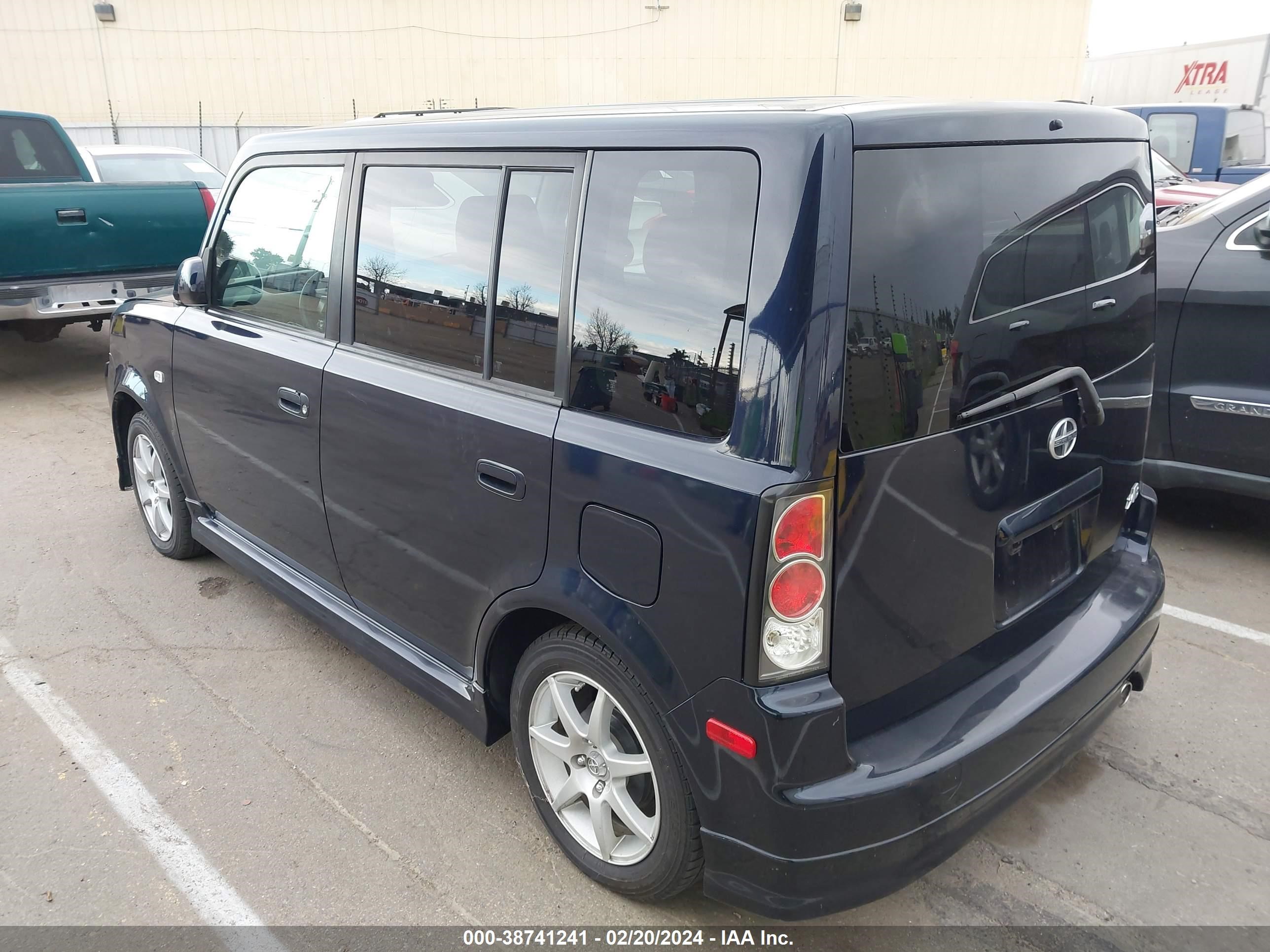 Photo 2 VIN: JTLKT334550178935 - SCION XB 