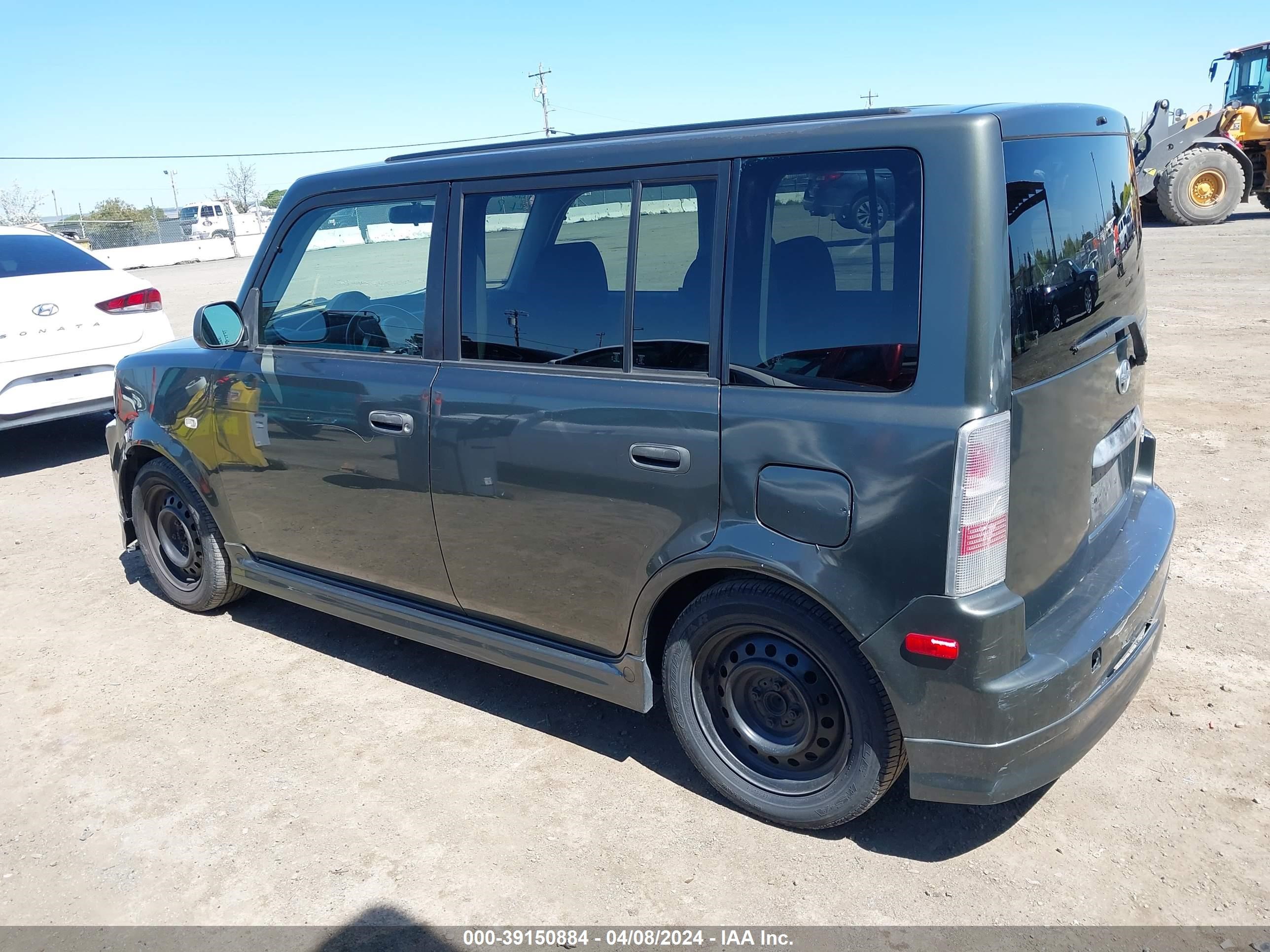 Photo 2 VIN: JTLKT334564037230 - SCION XB 