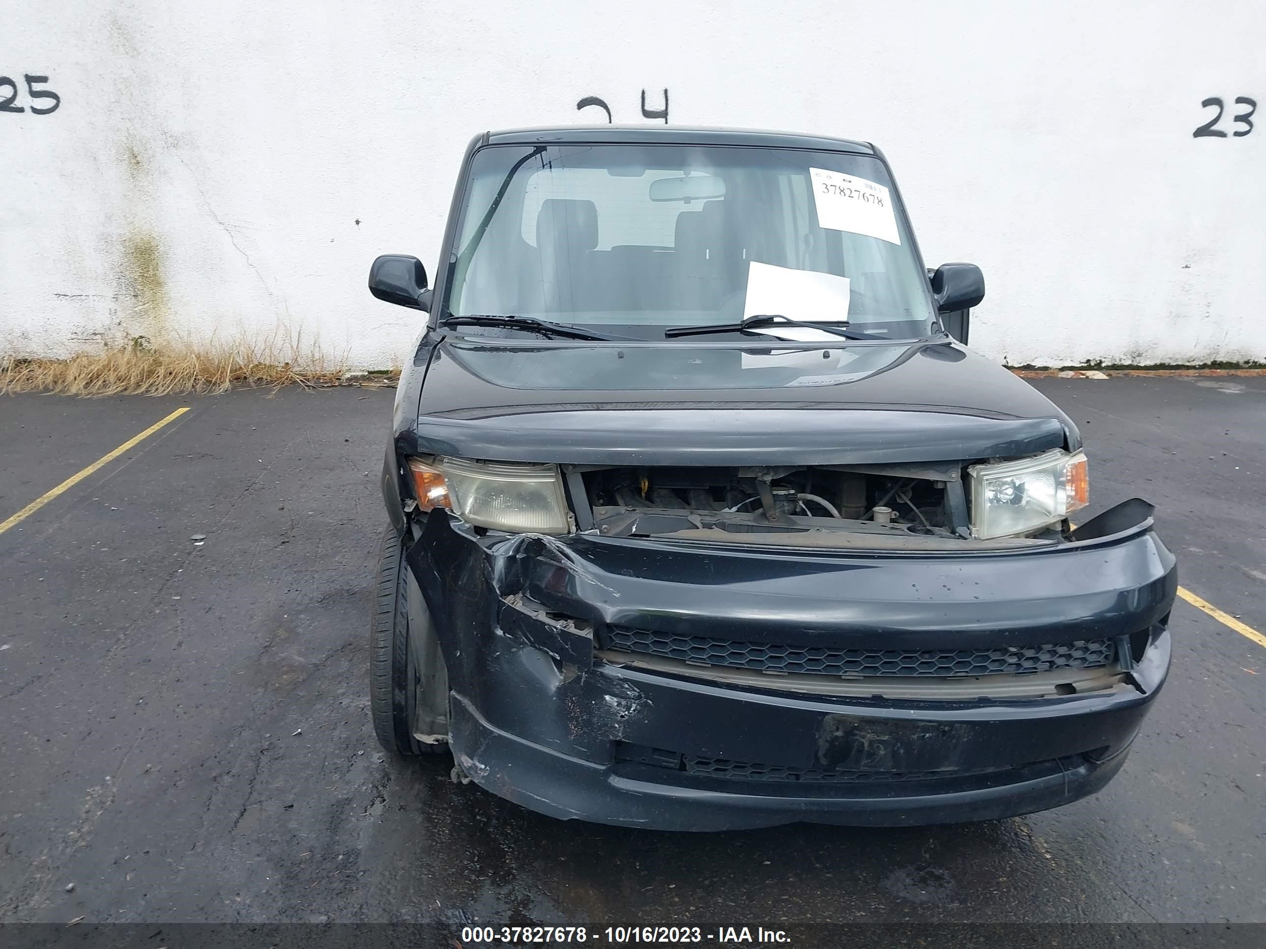 Photo 11 VIN: JTLKT334850170974 - SCION XB 