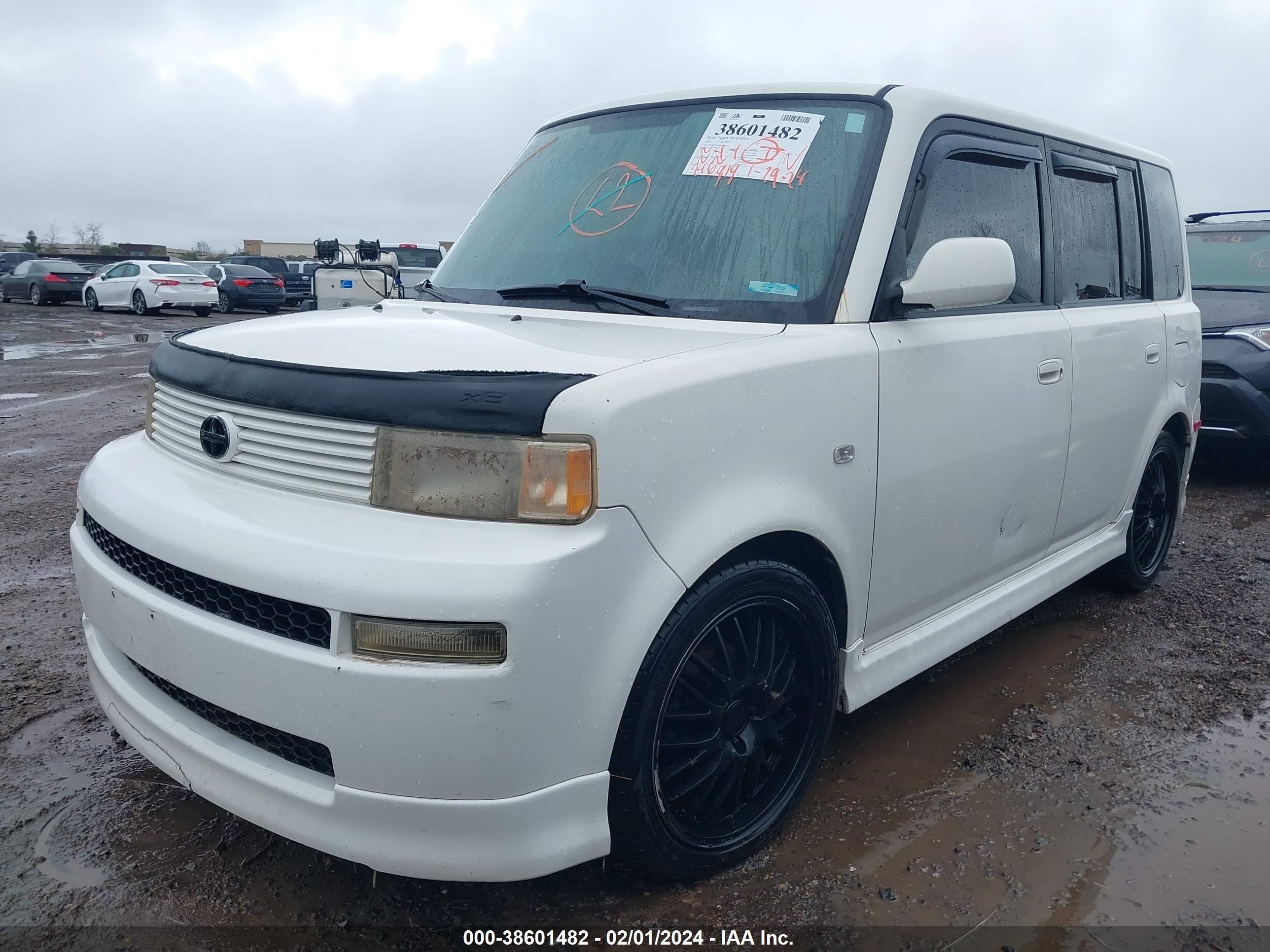 Photo 1 VIN: JTLKT334964090612 - SCION XB 