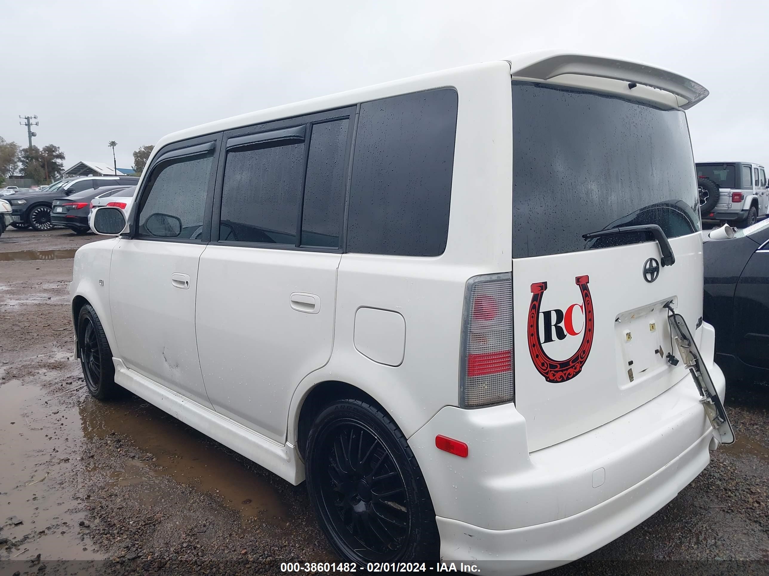 Photo 2 VIN: JTLKT334964090612 - SCION XB 