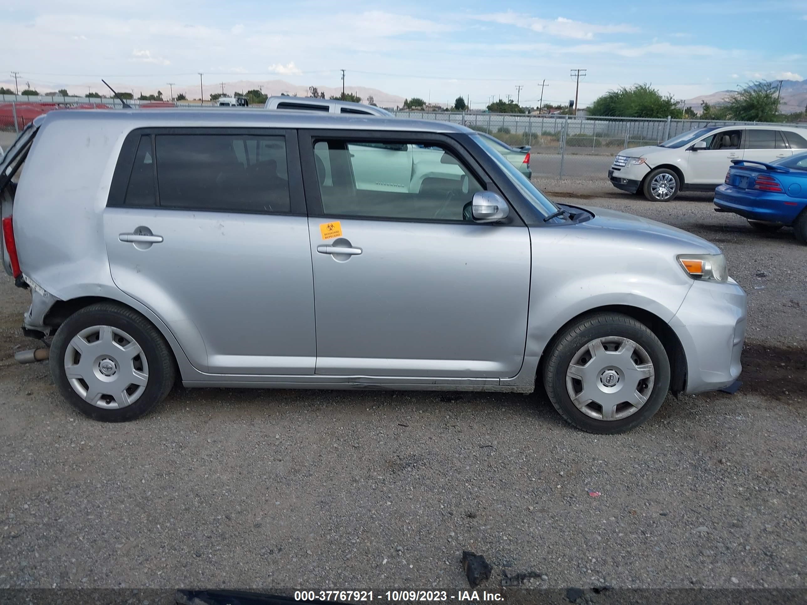 Photo 12 VIN: JTLZE4FE0EJ064631 - SCION XB 