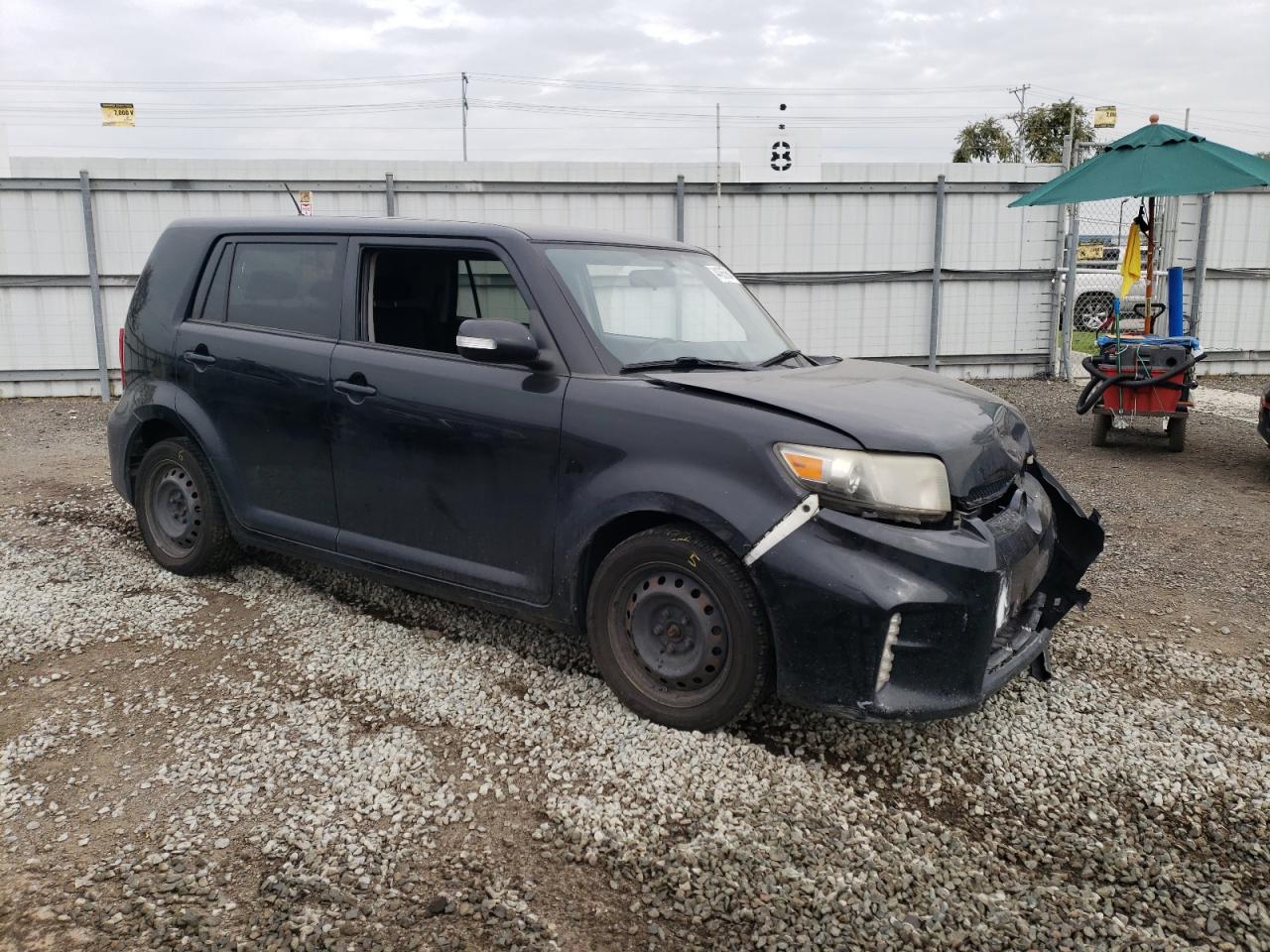 Photo 3 VIN: JTLZE4FE0FJ069930 - SCION XB 