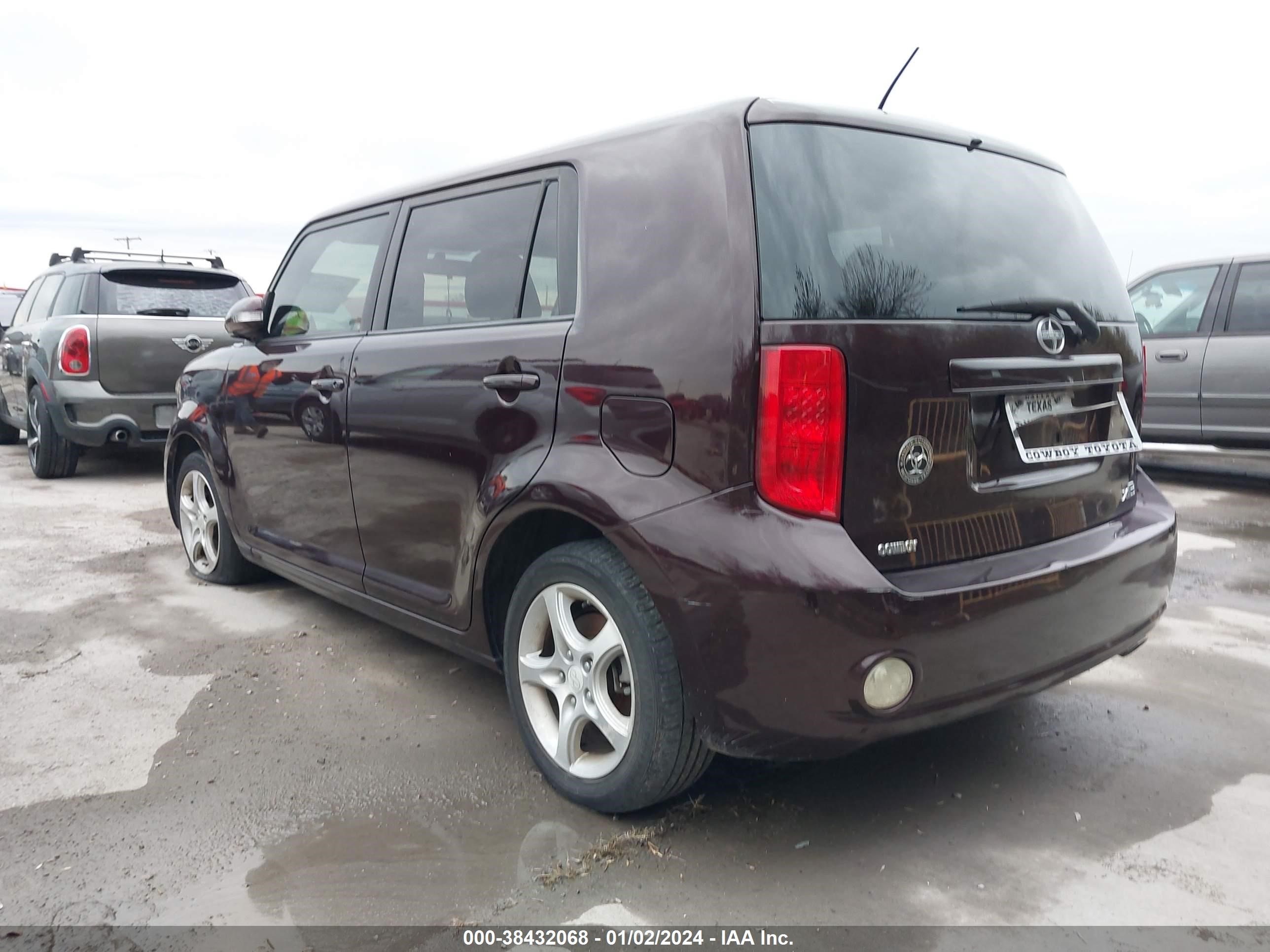 Photo 2 VIN: JTLZE4FE1A1115953 - SCION XB 