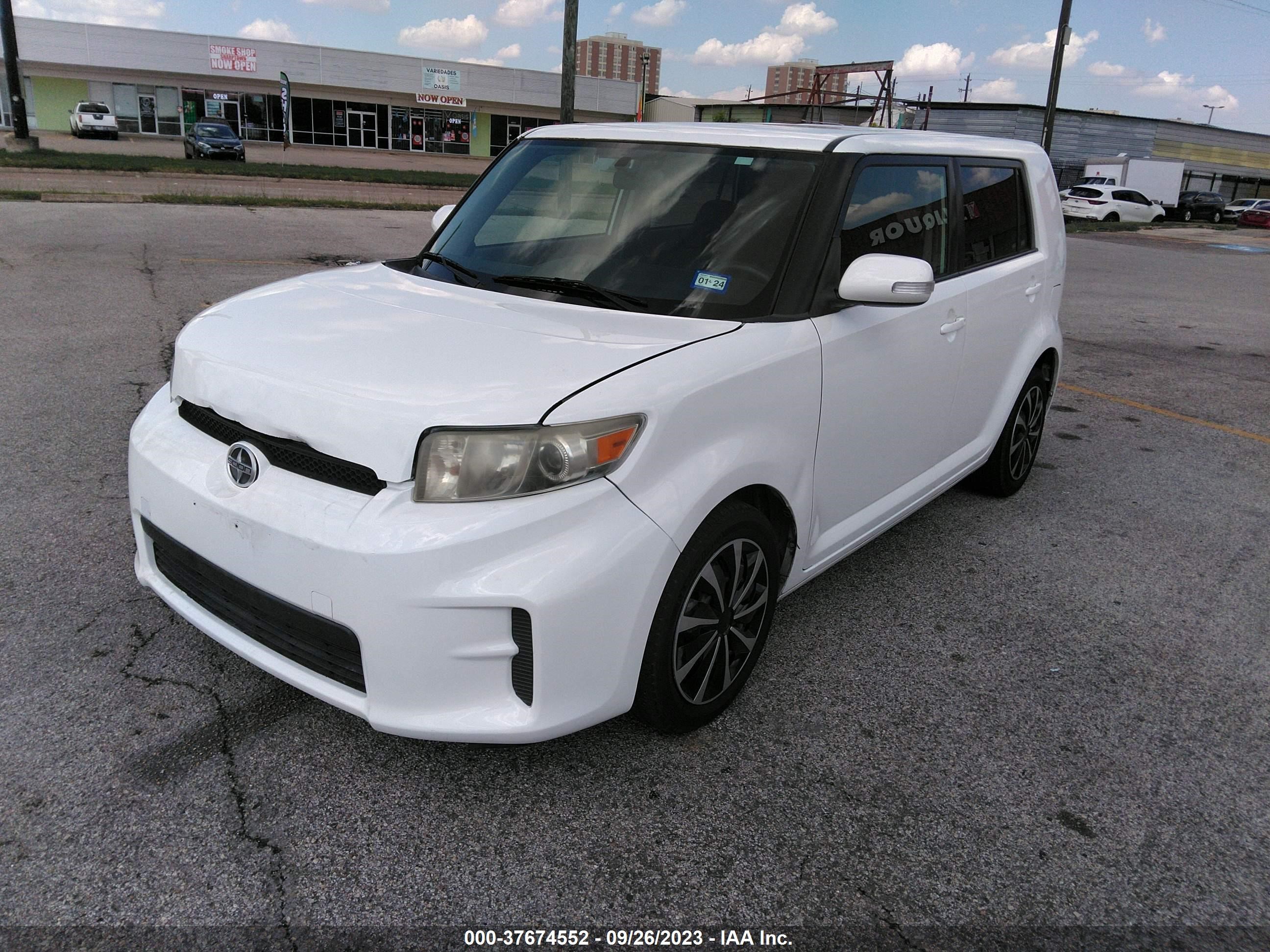 Photo 2 VIN: JTLZE4FE2CJ024239 - SCION XB 