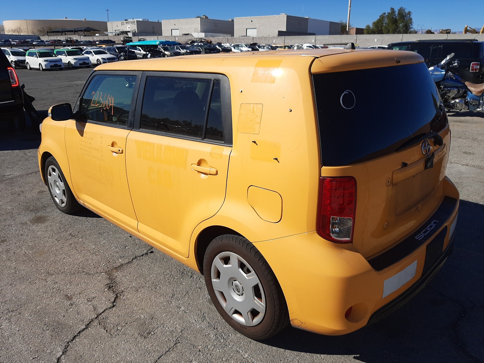 Photo 2 VIN: JTLZE4FE2DJ042094 - TOYOTA SCION XB 