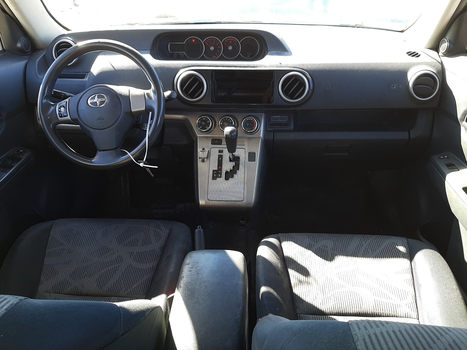 Photo 8 VIN: JTLZE4FE2DJ042094 - TOYOTA SCION XB 