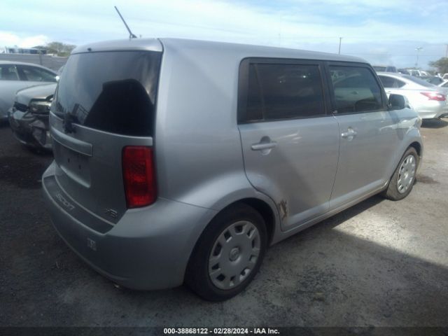 Photo 3 VIN: JTLZE4FE3A1101133 - SCION XB 