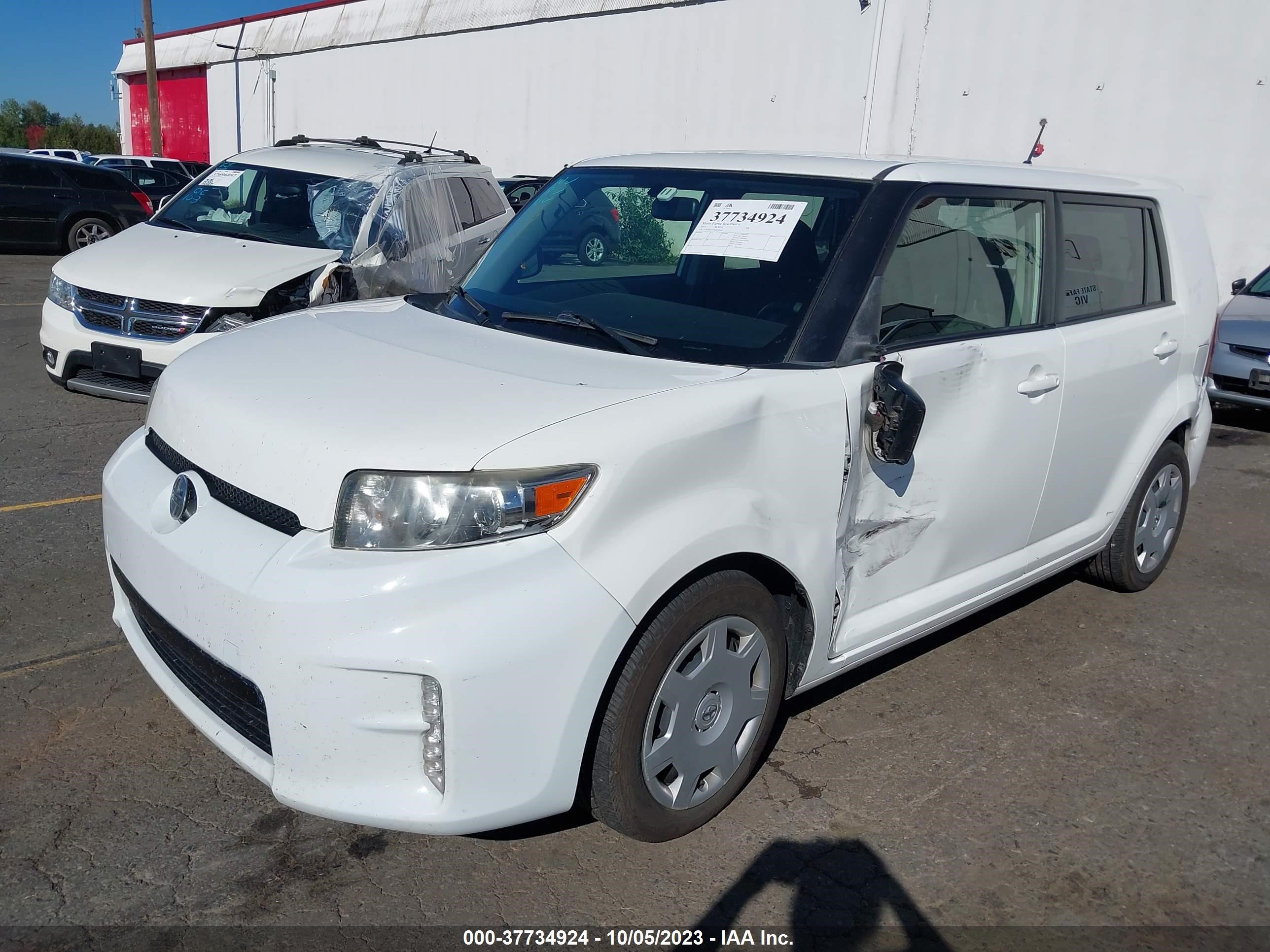 Photo 1 VIN: JTLZE4FE3DJ040404 - SCION XB 