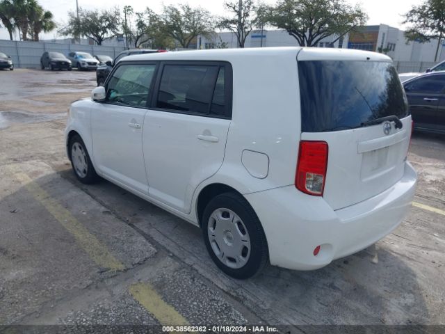 Photo 2 VIN: JTLZE4FE4CJ003957 - SCION XB 