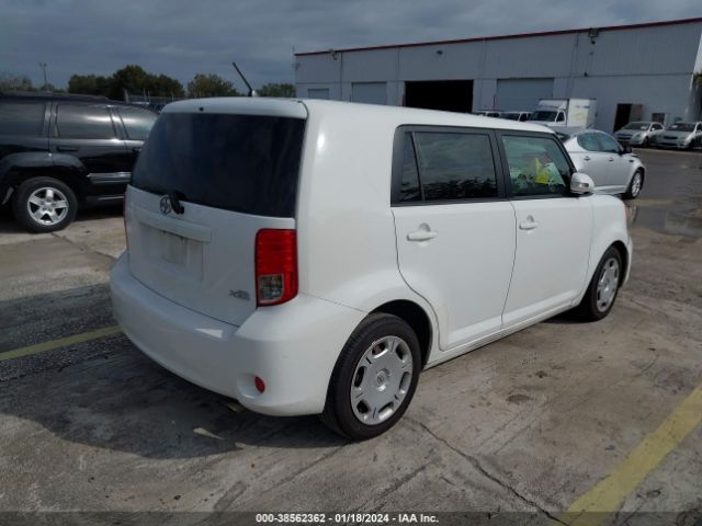 Photo 3 VIN: JTLZE4FE4CJ003957 - SCION XB 