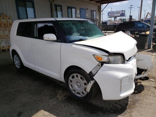 Photo 3 VIN: JTLZE4FE4FJ068814 - TOYOTA SCION 