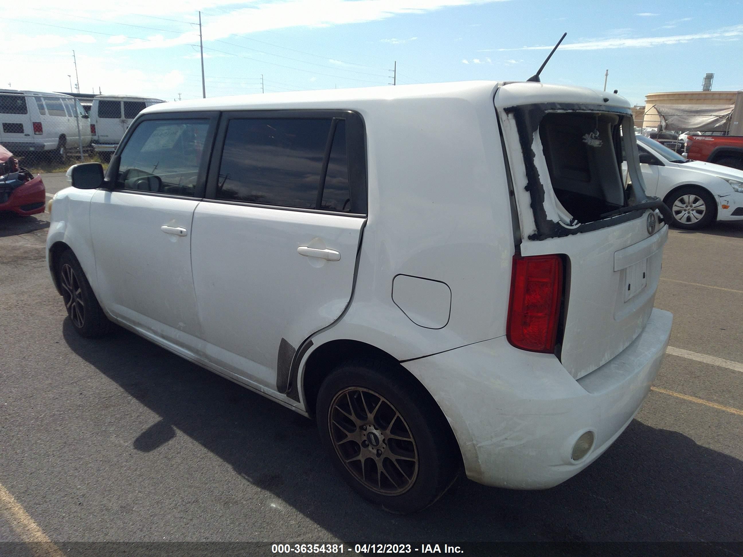 Photo 2 VIN: JTLZE4FE5A1116149 - SCION XB 