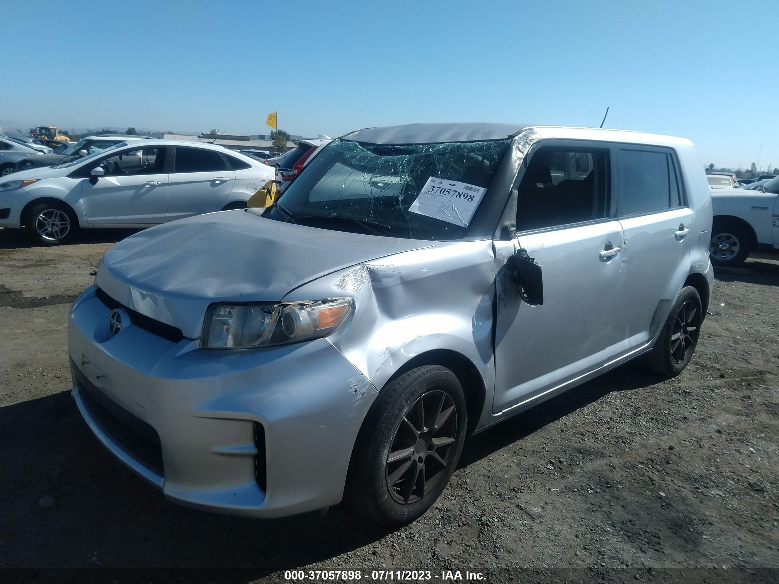 Photo 1 VIN: JTLZE4FE5B1131400 - SCION XB 