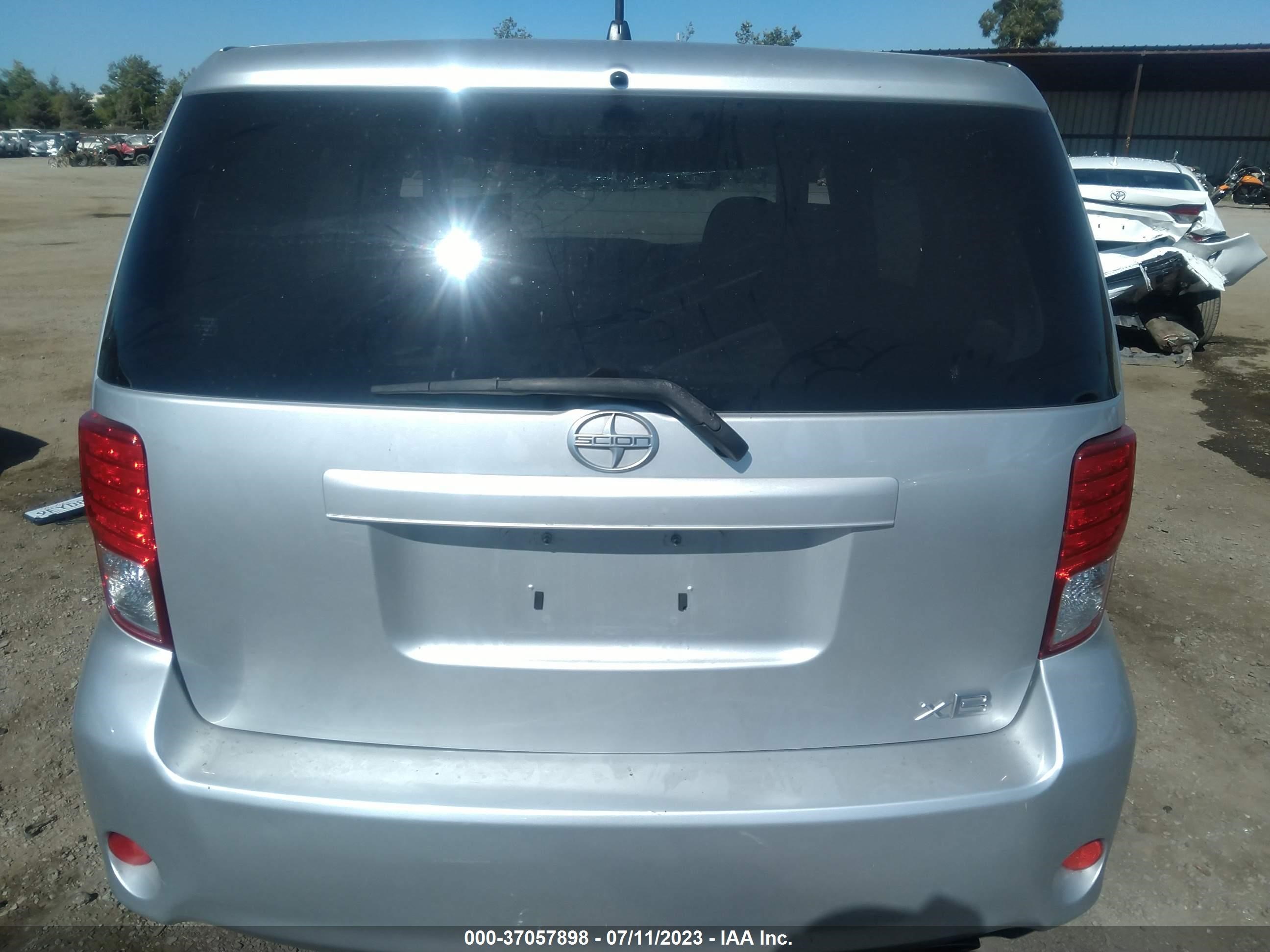 Photo 15 VIN: JTLZE4FE5B1131400 - SCION XB 