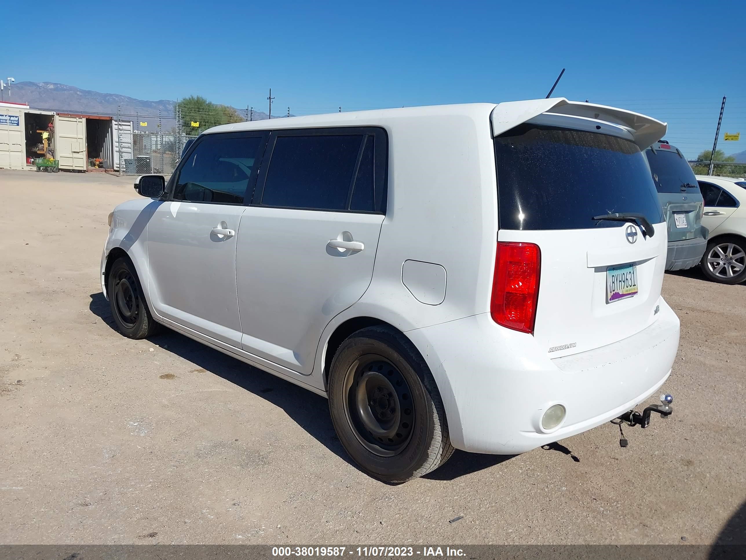 Photo 2 VIN: JTLZE4FE6A1115611 - SCION XB 