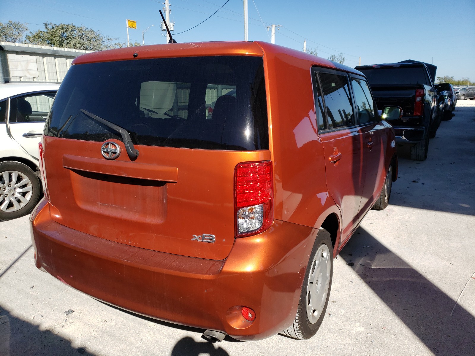 Photo 3 VIN: JTLZE4FE6CJ008898 - TOYOTA SCION XB 