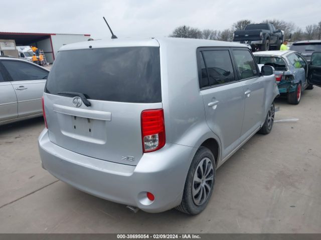 Photo 3 VIN: JTLZE4FE6CJ018606 - SCION XB 