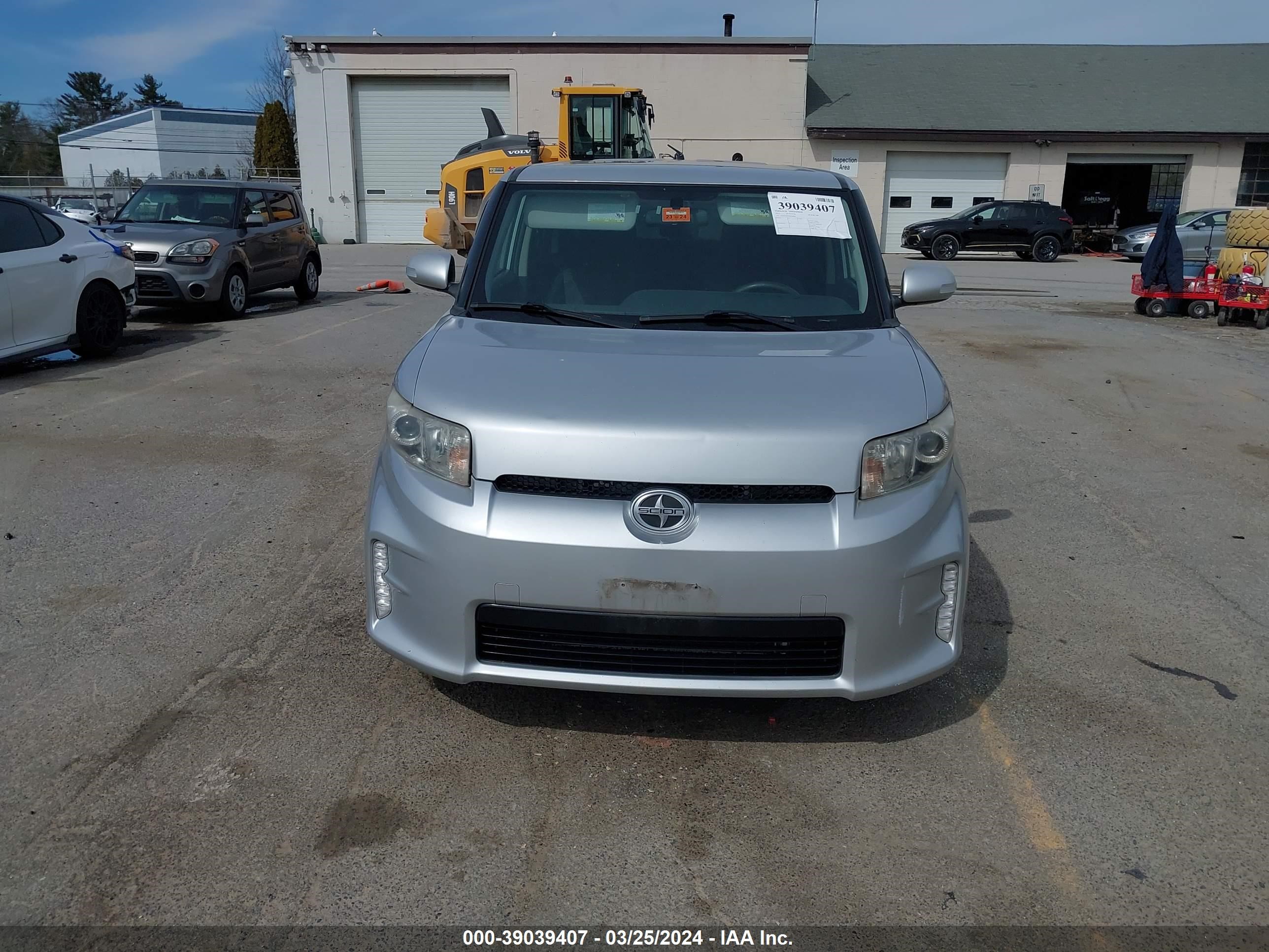 Photo 11 VIN: JTLZE4FE7DJ030880 - SCION XB 