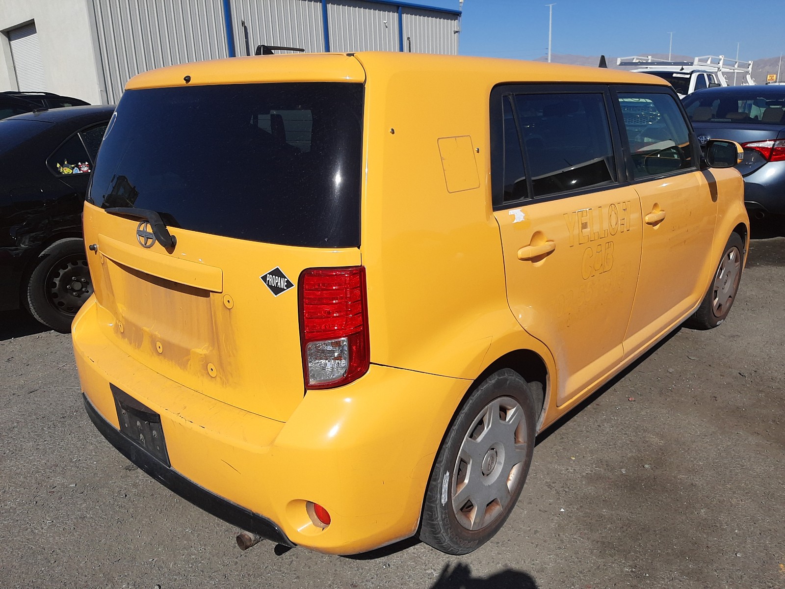 Photo 3 VIN: JTLZE4FE7DJ042317 - TOYOTA SCION XB 