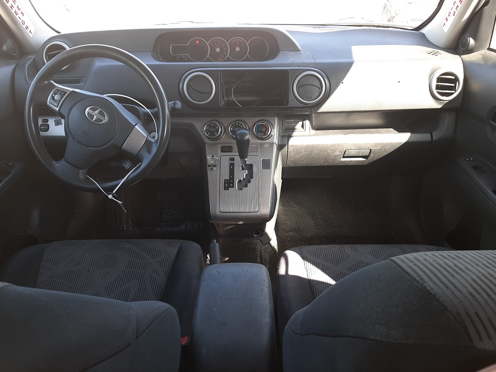 Photo 8 VIN: JTLZE4FE7DJ046965 - TOYOTA SCION XB 