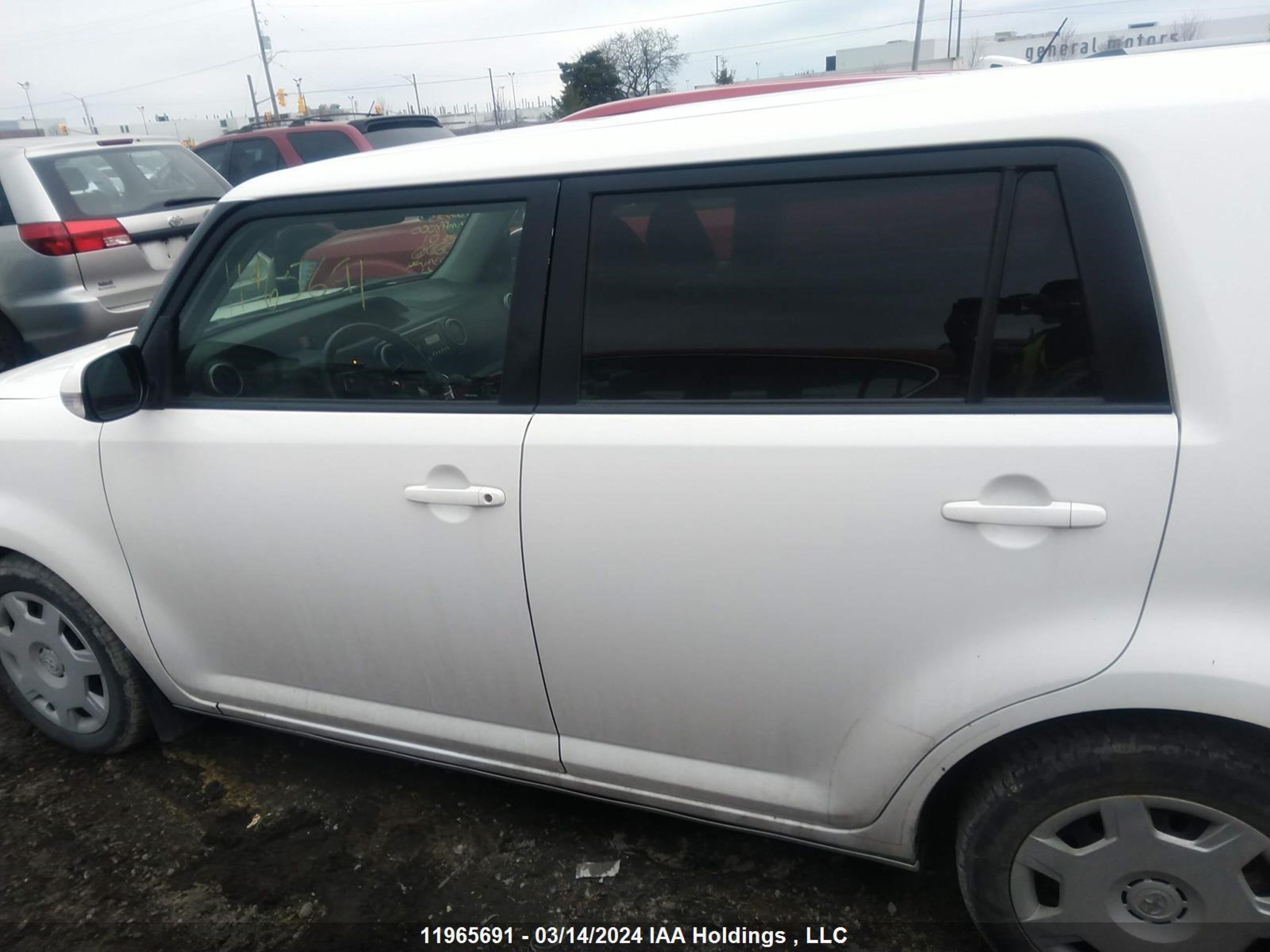 Photo 13 VIN: JTLZE4FE8DJ035313 - SCION XB 