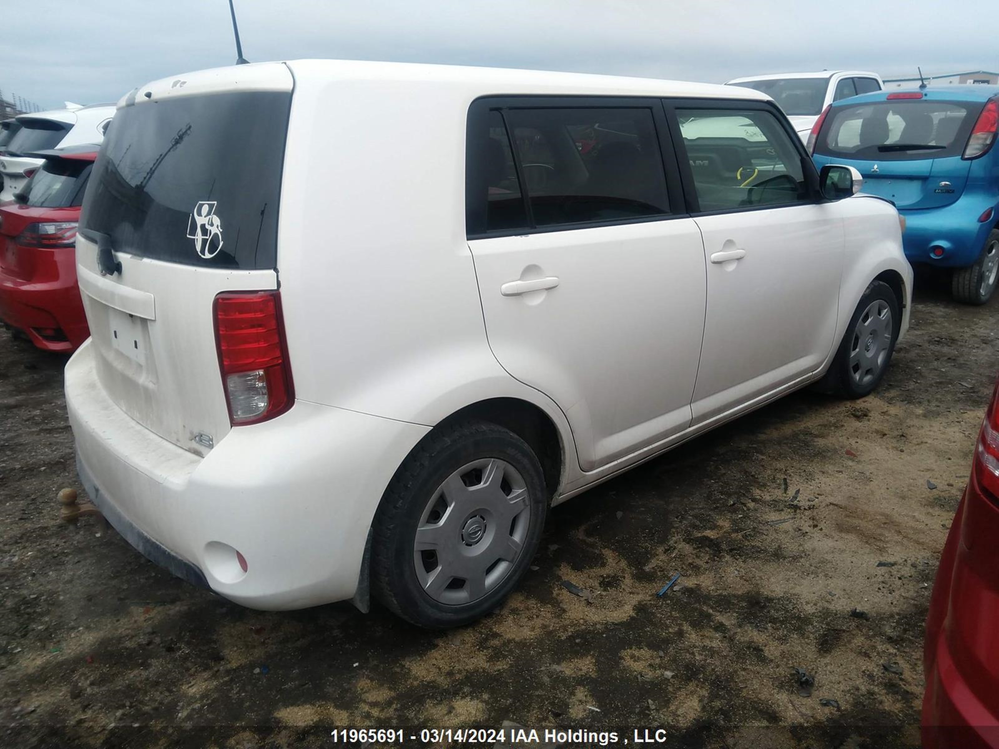 Photo 3 VIN: JTLZE4FE8DJ035313 - SCION XB 