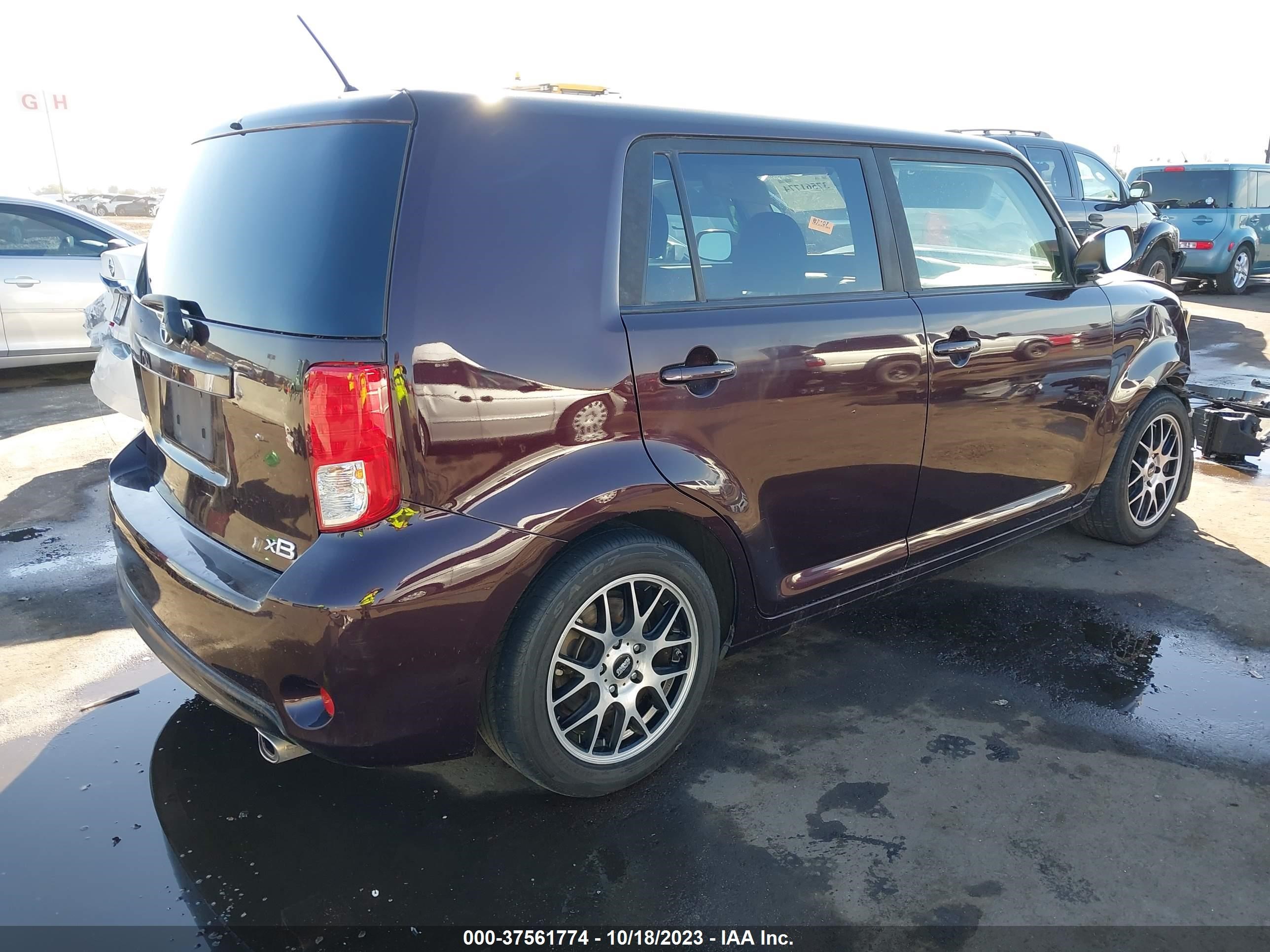 Photo 3 VIN: JTLZE4FE8DJ037112 - SCION XB 