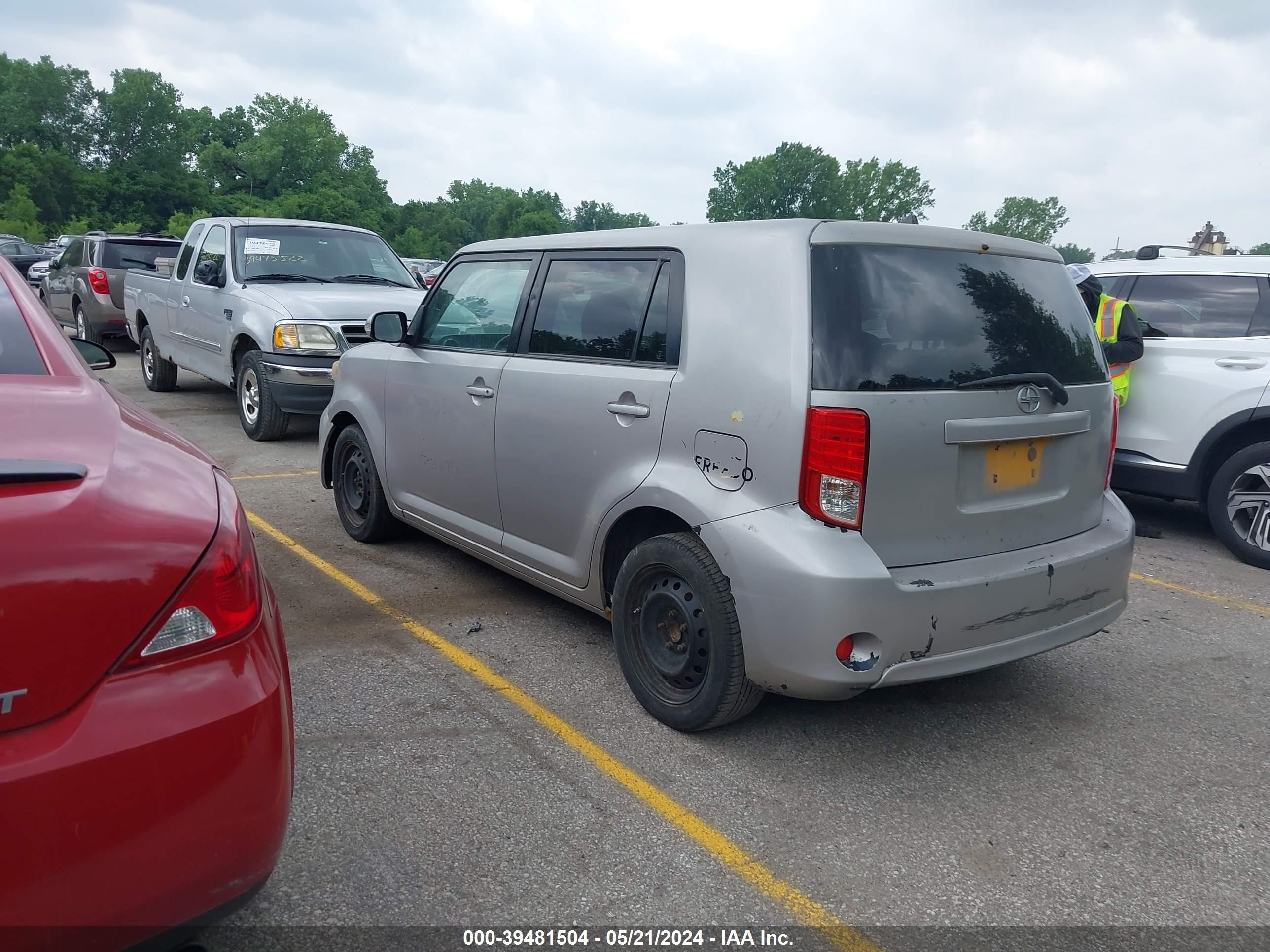 Photo 2 VIN: JTLZE4FE8EJ056180 - SCION XB 