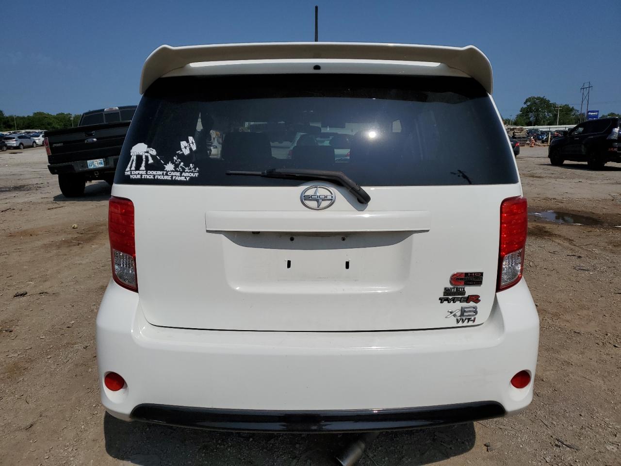 Photo 5 VIN: JTLZE4FE8FJ076737 - TOYOTA SCION XB 