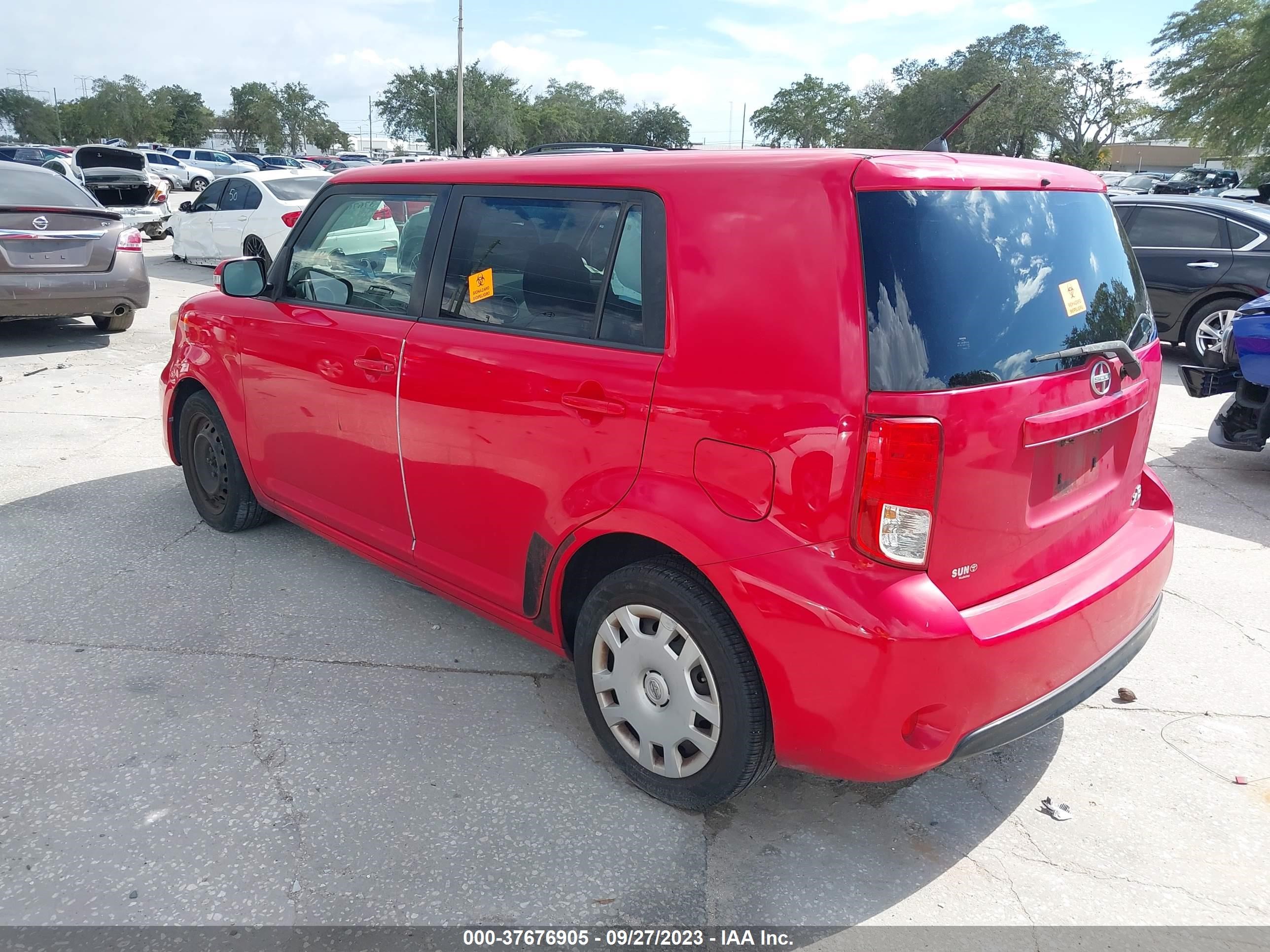 Photo 2 VIN: JTLZE4FE8FJ077189 - SCION XB 