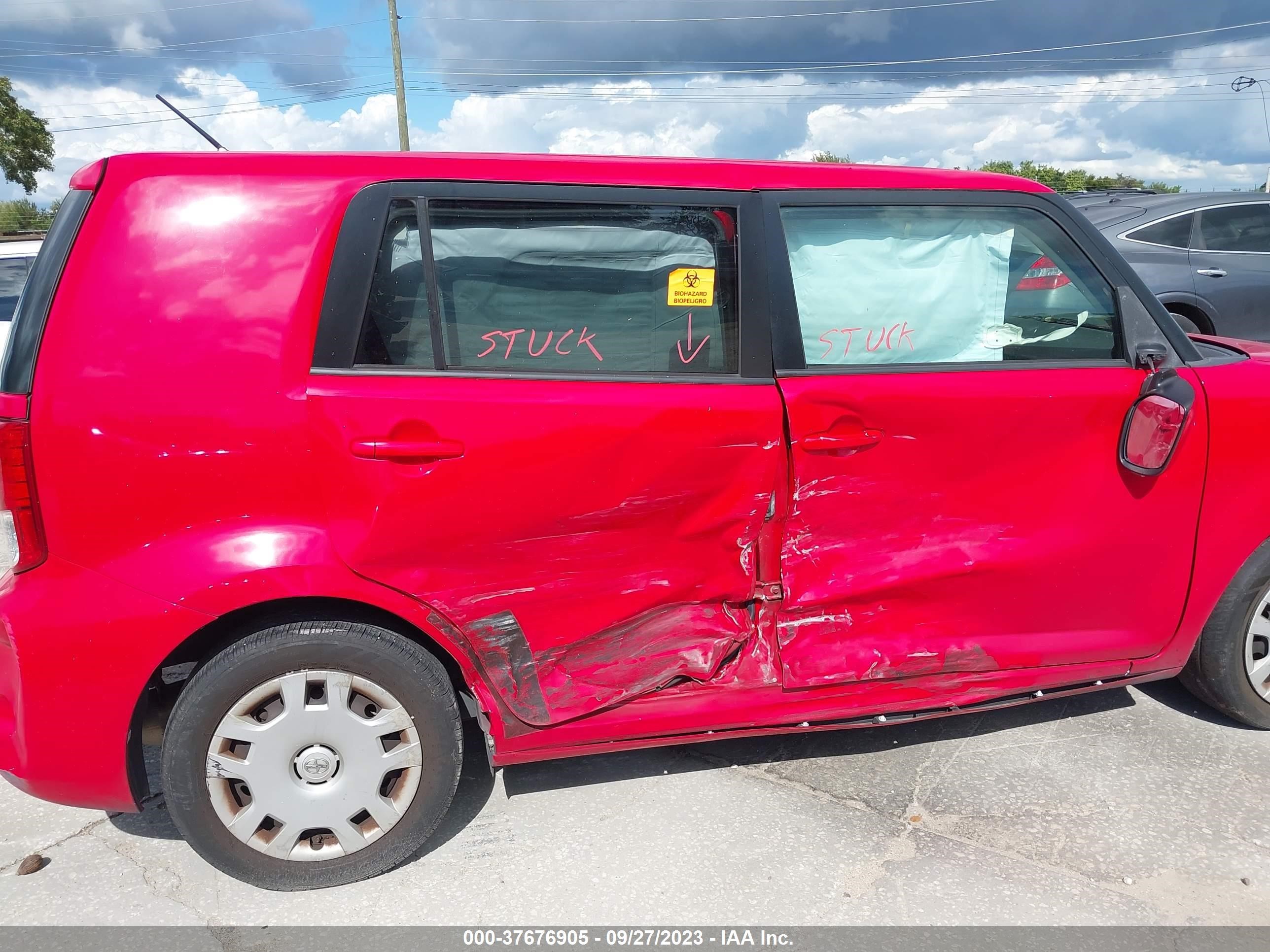 Photo 5 VIN: JTLZE4FE8FJ077189 - SCION XB 