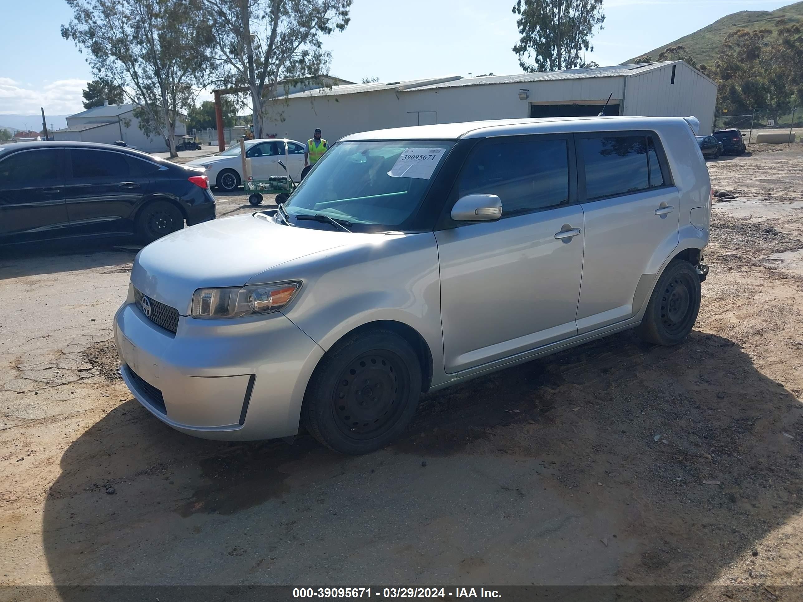 Photo 1 VIN: JTLZE4FE9A1117403 - SCION XB 