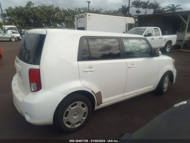 Photo 3 VIN: JTLZE4FE9B1138317 - SCION XB 