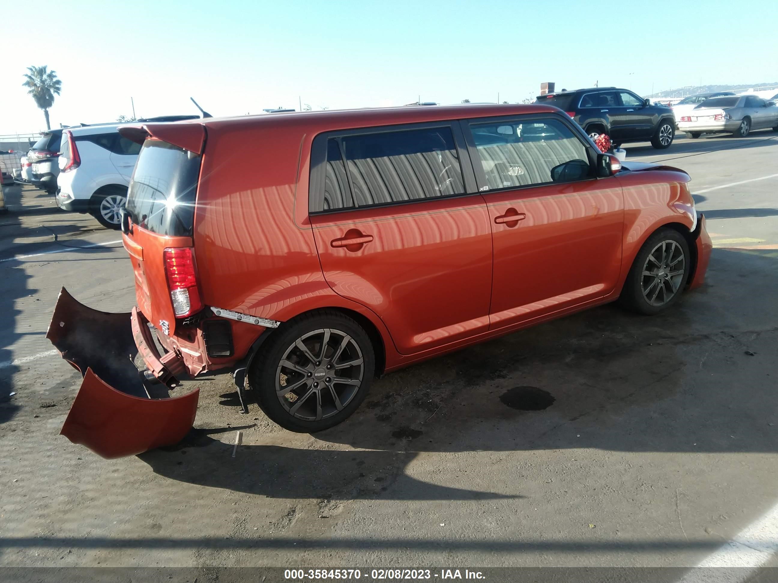 Photo 3 VIN: JTLZE4FE9CJ008829 - SCION XB 