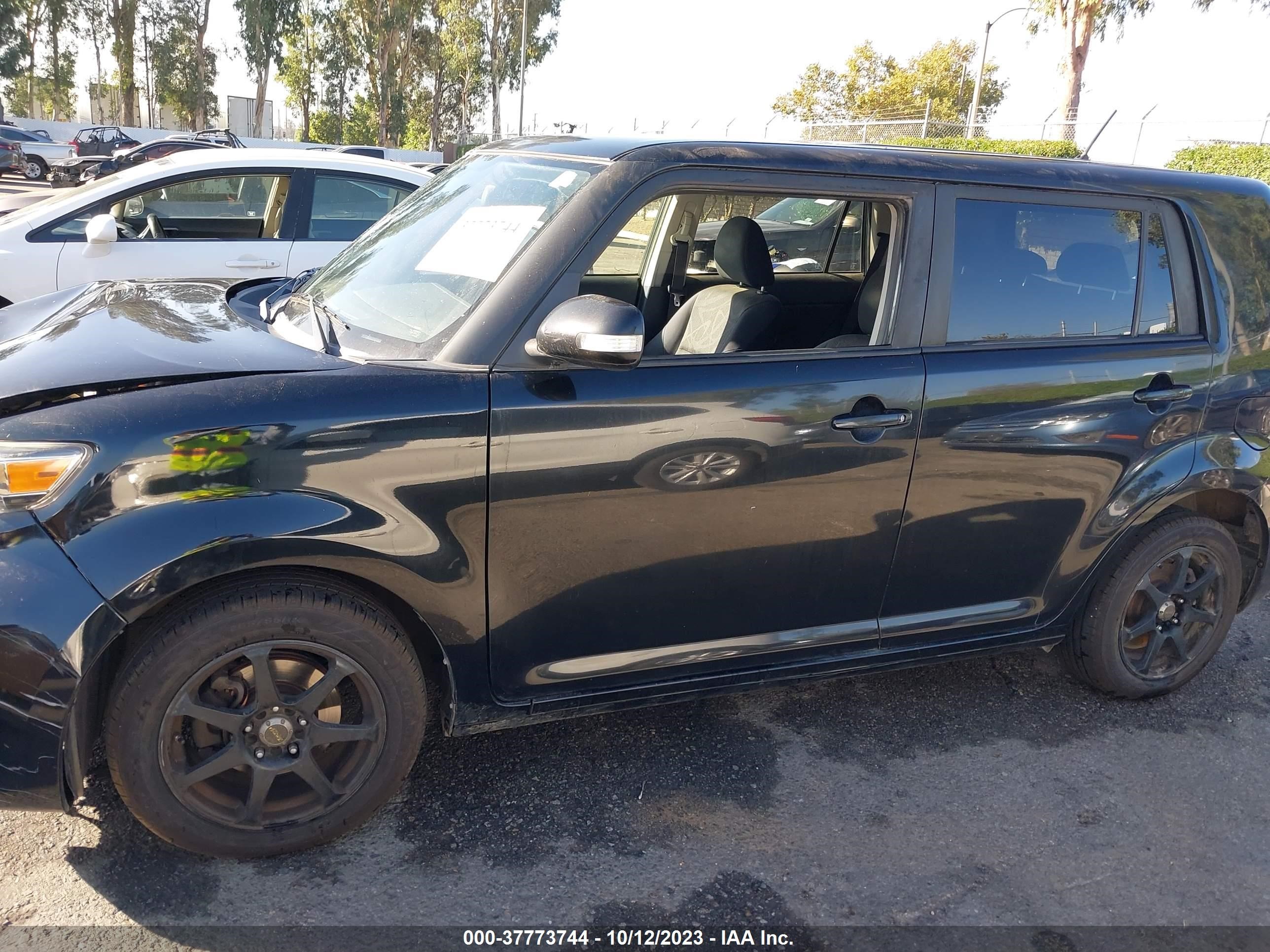 Photo 13 VIN: JTLZE4FE9EJ066216 - SCION XB 