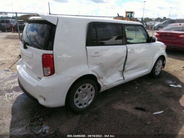 Photo 3 VIN: JTLZE4FE9FJ070915 - SCION XB 