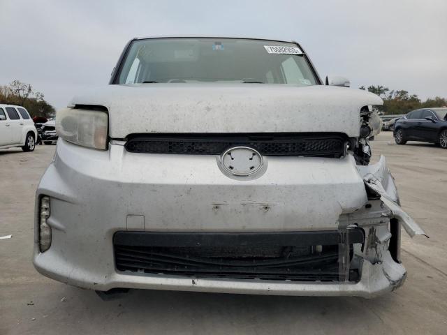 Photo 4 VIN: JTLZE4FE9FJ071465 - TOYOTA SCION 