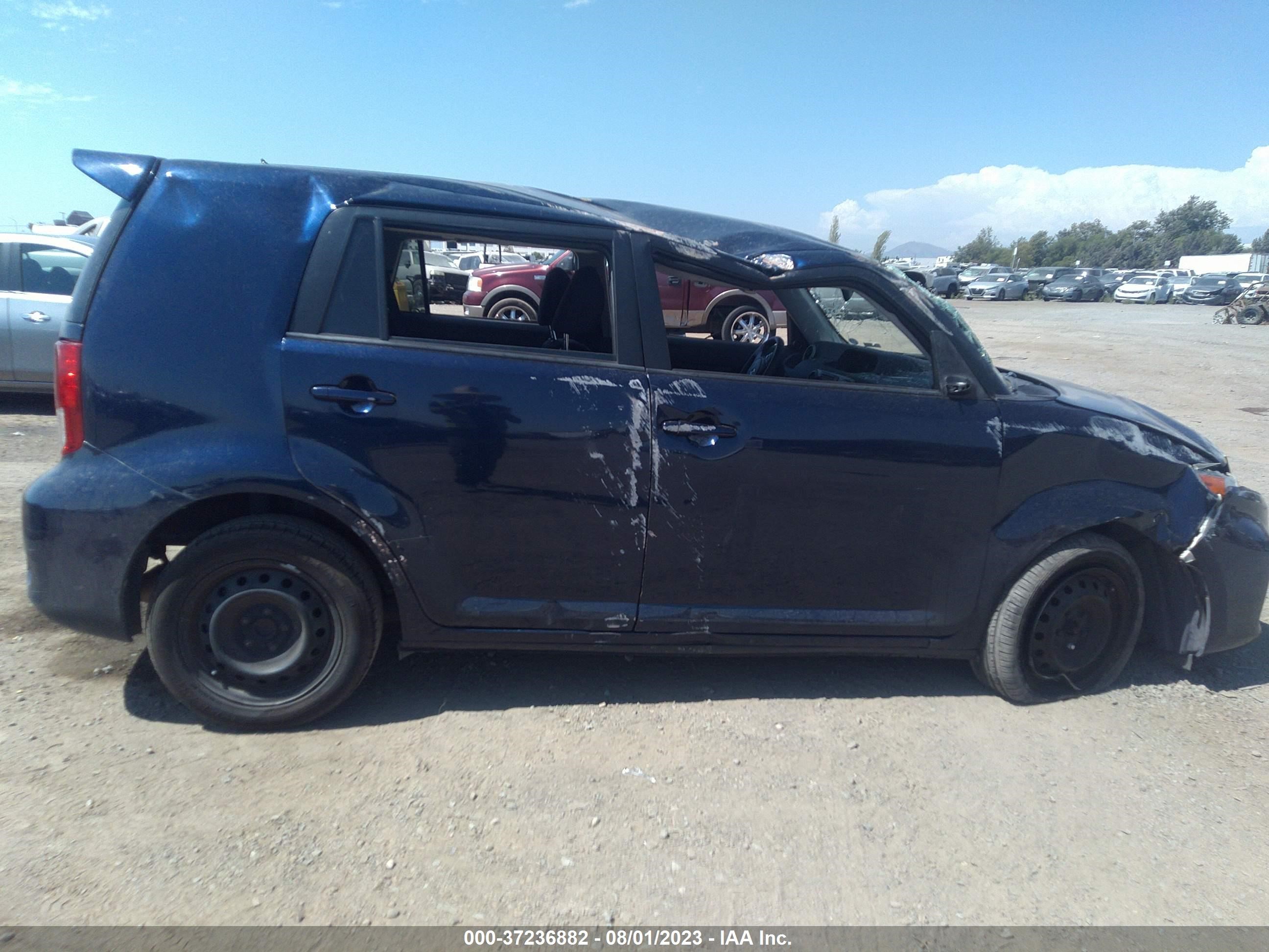 Photo 13 VIN: JTLZE4FE9FJ078366 - SCION XB 