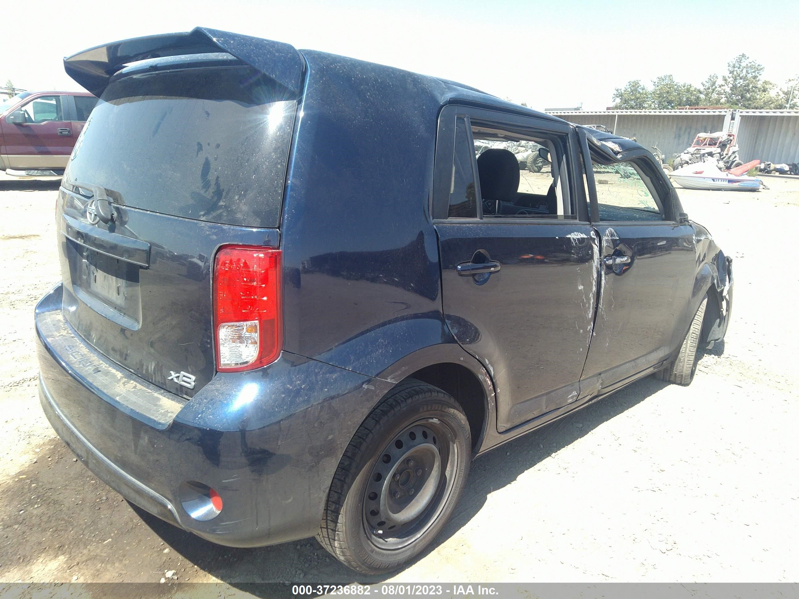 Photo 3 VIN: JTLZE4FE9FJ078366 - SCION XB 