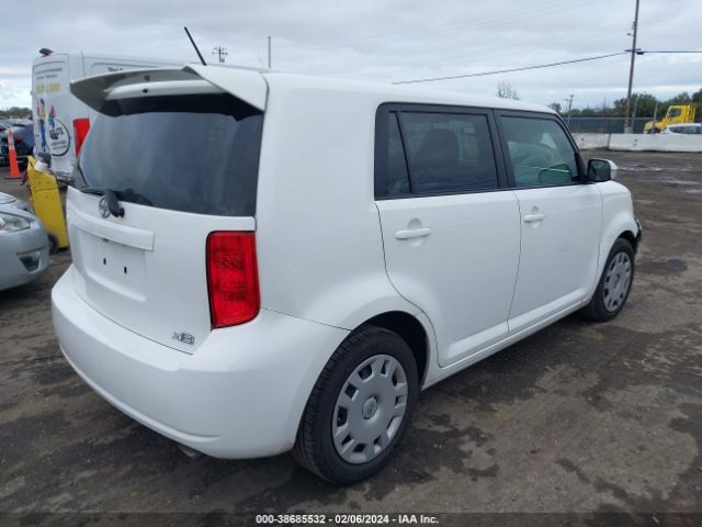 Photo 3 VIN: JTLZE4FEXA1100464 - SCION XB 